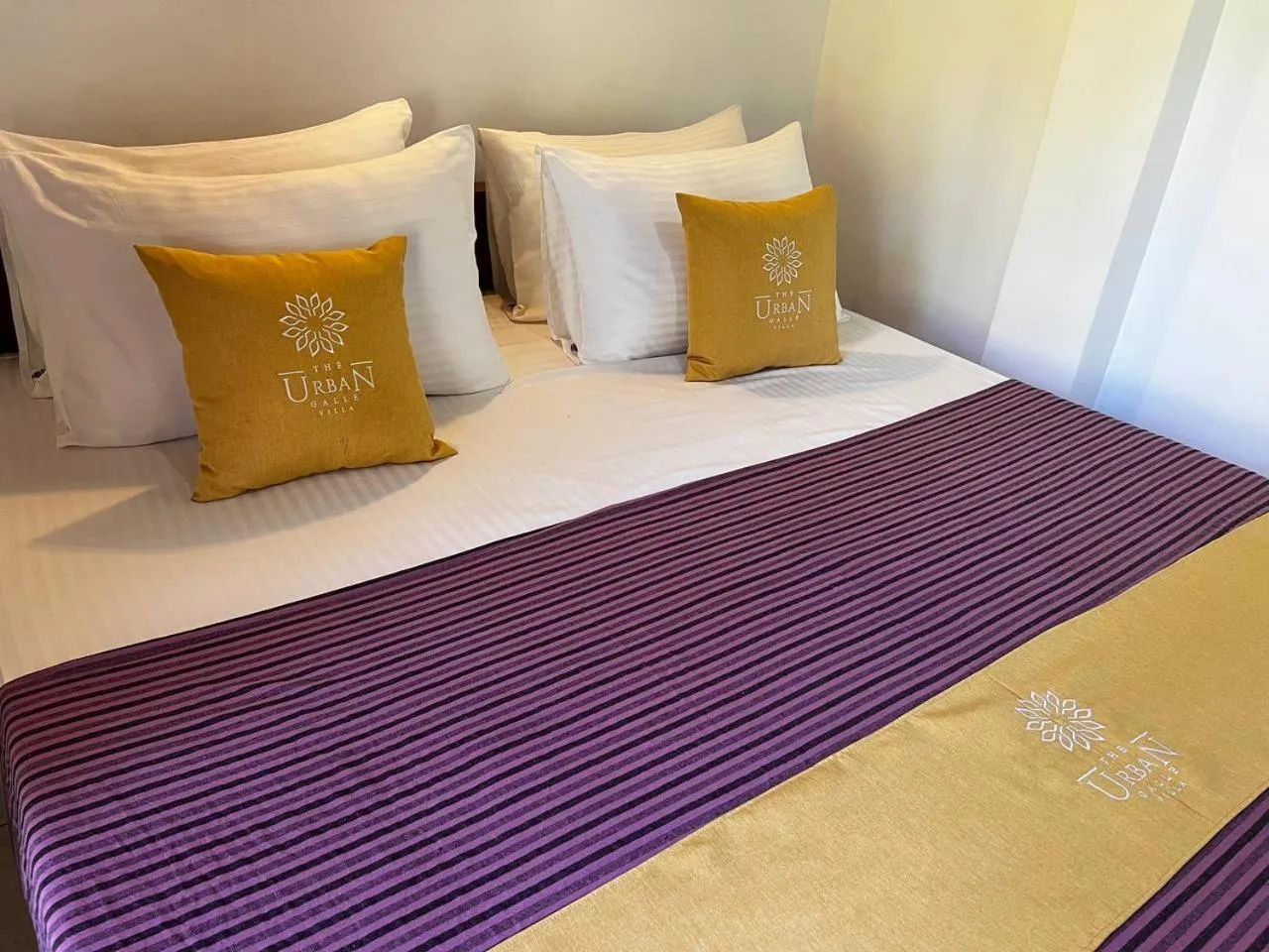 Bed in Urban Galle Villa