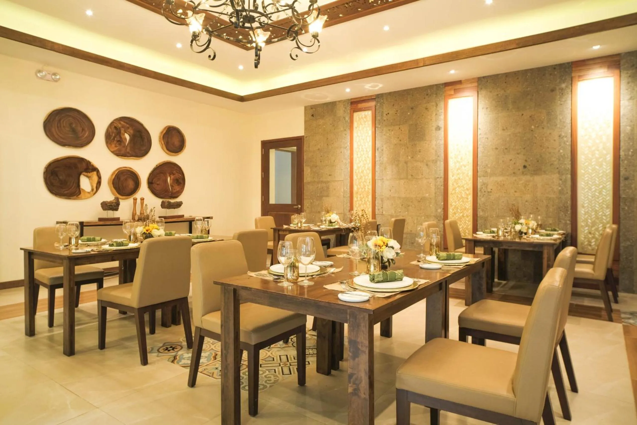 Restaurant/places to eat in La Jolla Hotel and Beach Resort