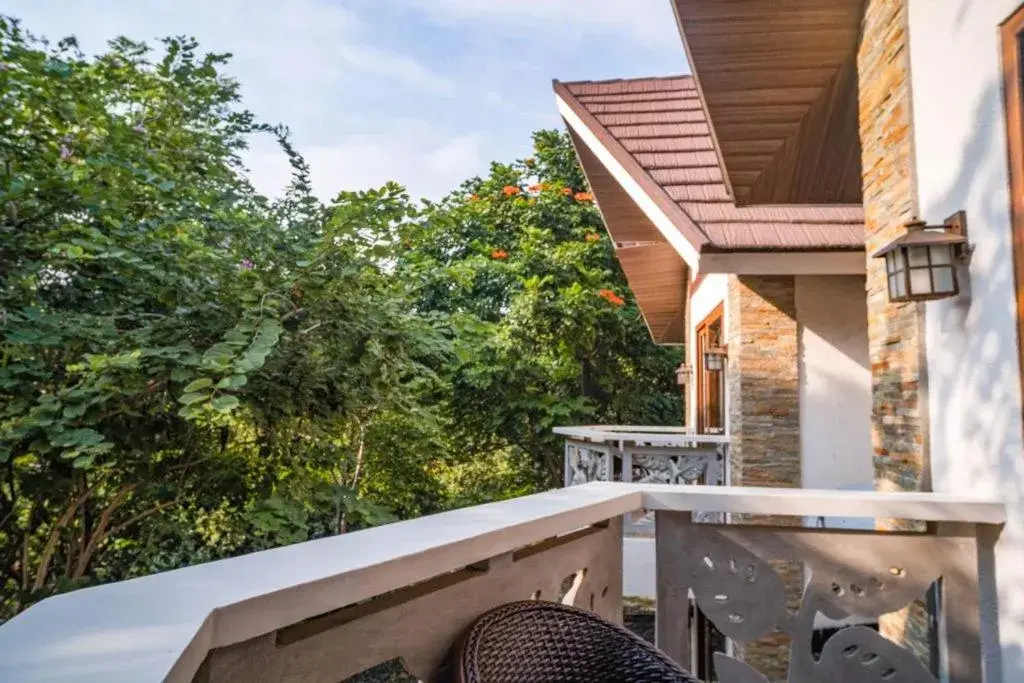 Property building in La Jolla Hotel and Beach Resort Property building in La Jolla Hotel and Beach Resort