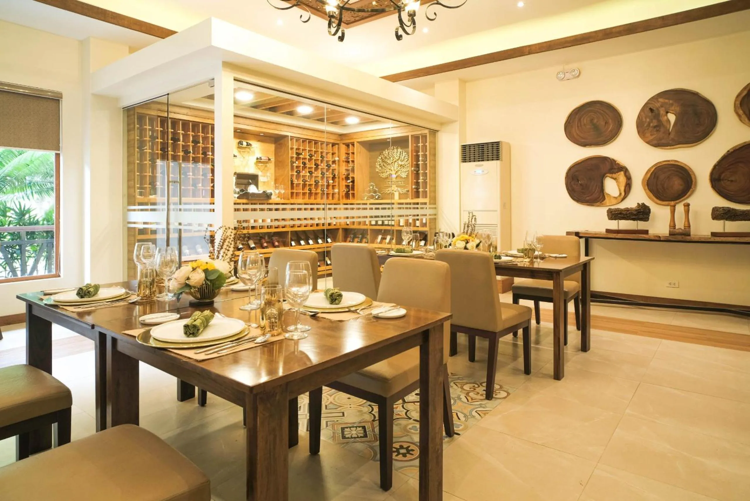 La Jolla Hotel and Beach Resort