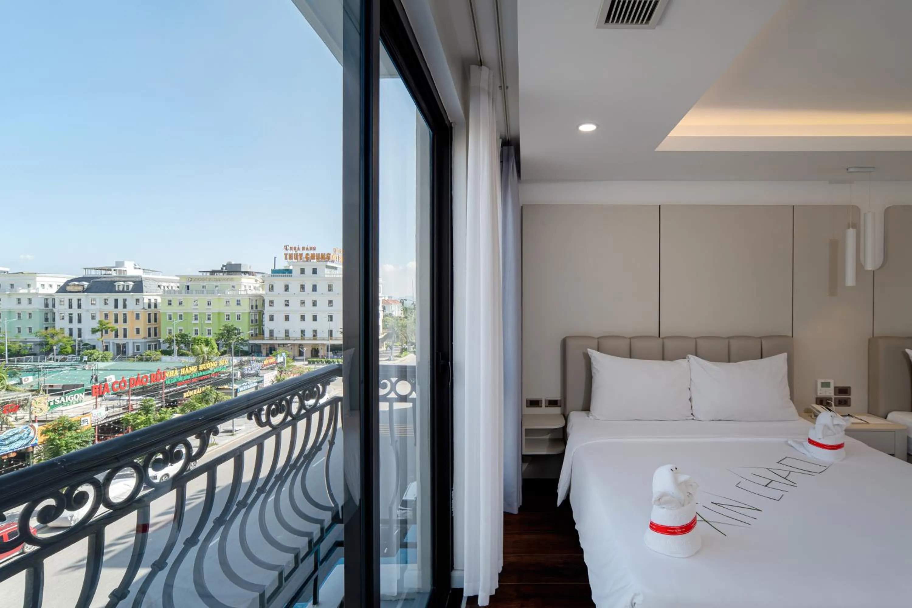 View (from property/room), Bed in Danitel Halong