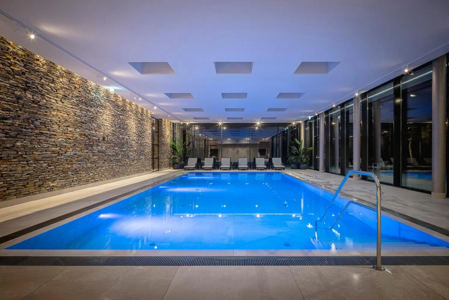 Swimming pool in Van der Valk Hotel Assen