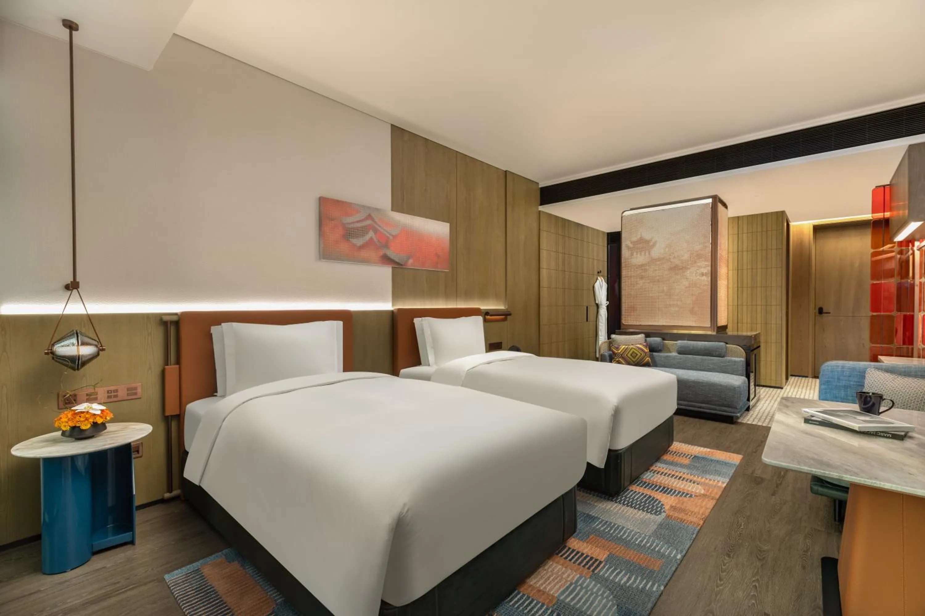 Photo of the whole room, Bed in Hotel Indigo Changsha Meixi Lake