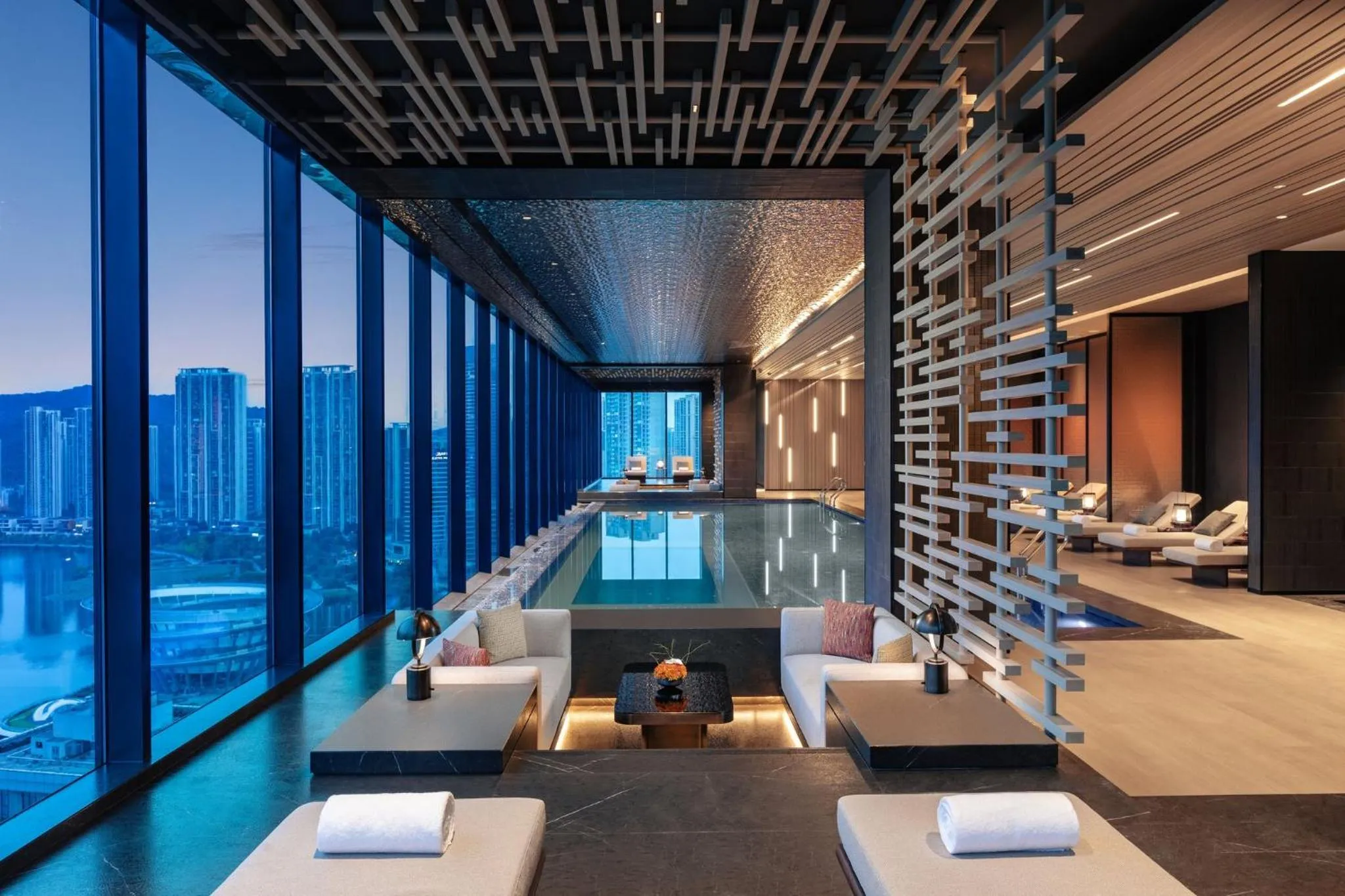 Swimming pool in Hotel Indigo Changsha Meixi Lake
