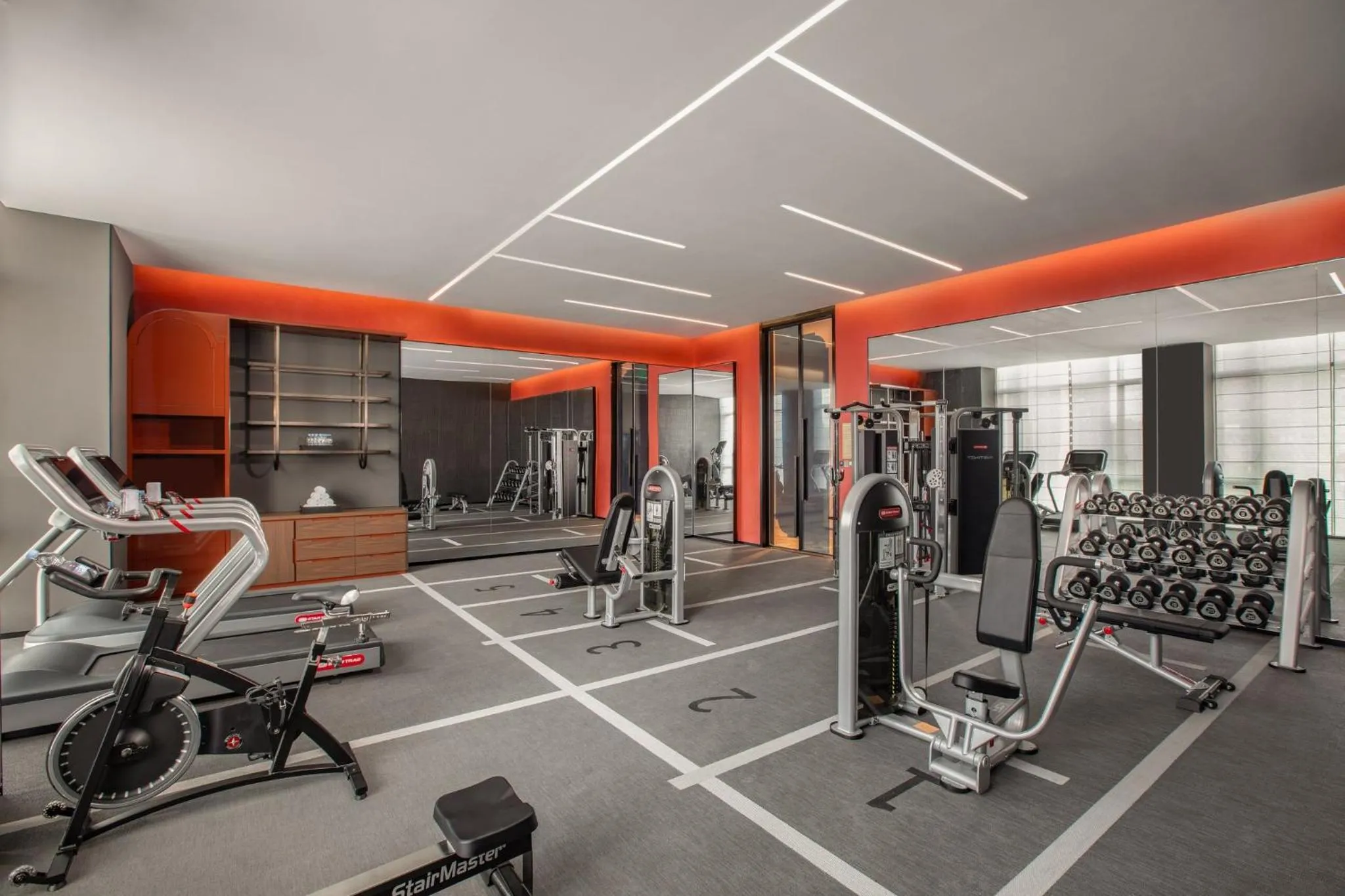 Fitness centre/facilities in Hotel Indigo Changsha Meixi Lake
