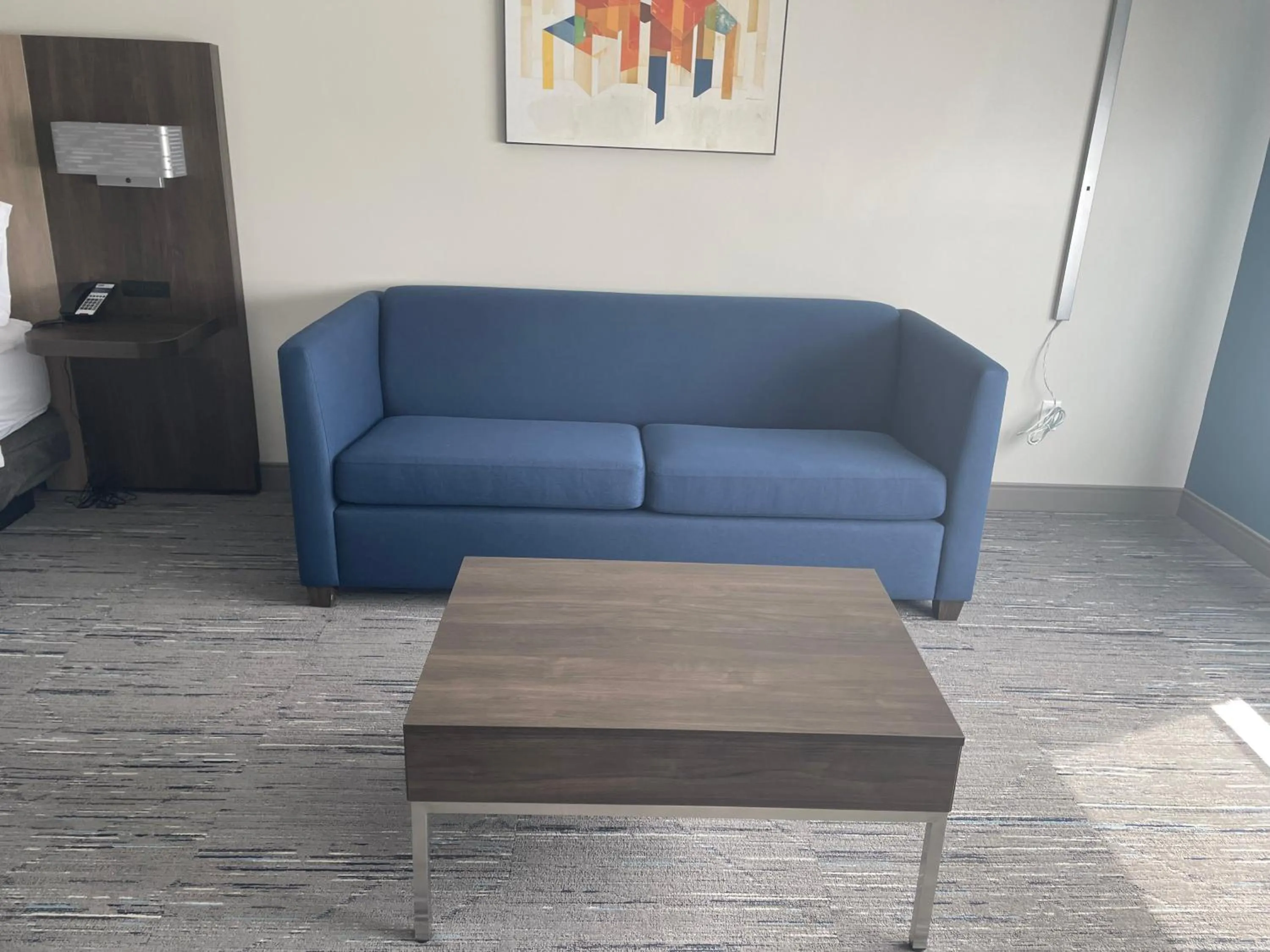 Seating area in Holiday Inn Express & Suites Muskegon - Grand Haven by IHG