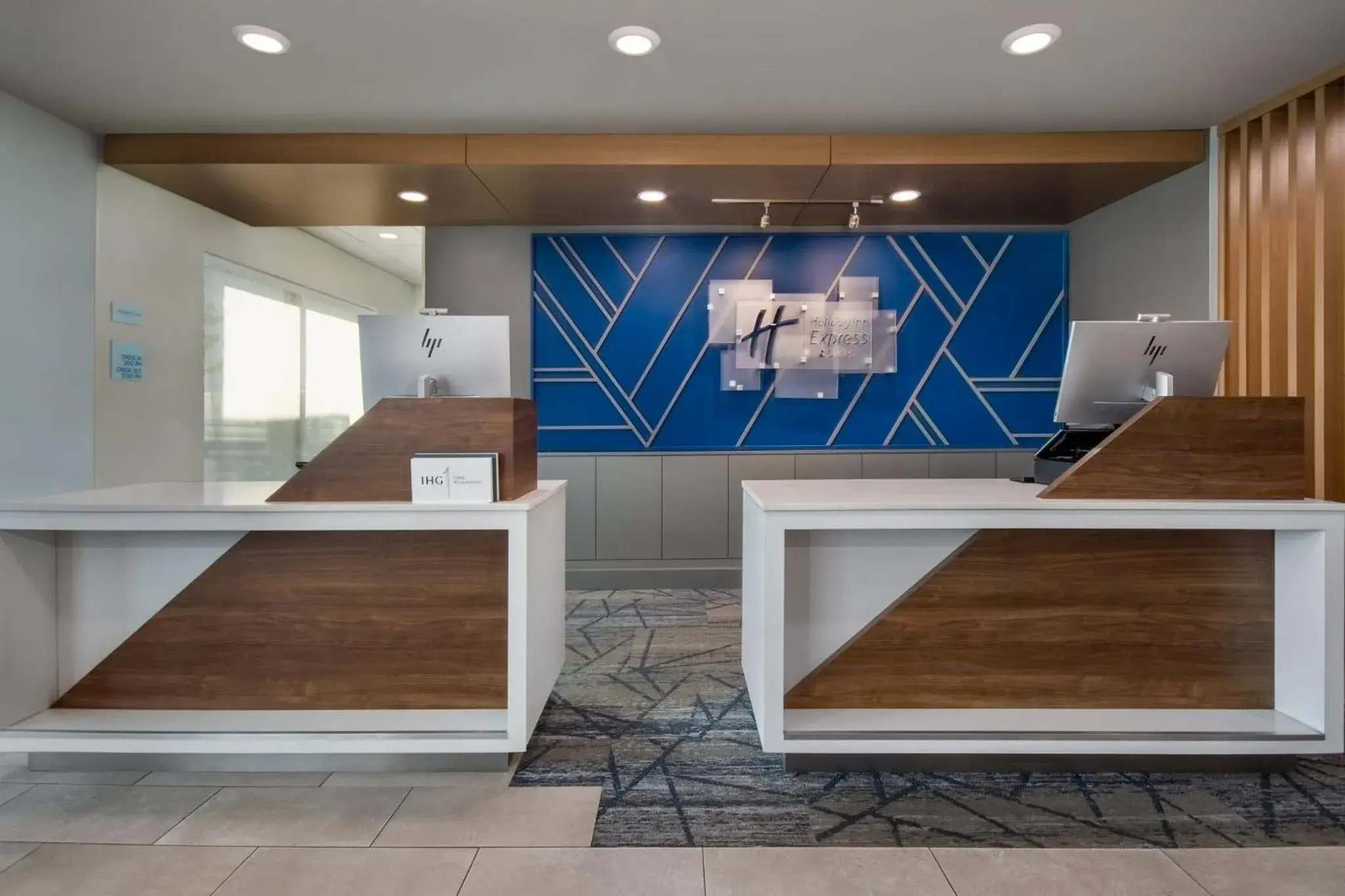 Property building in Holiday Inn Express & Suites Muskegon - Grand Haven by IHG Property building in Holiday Inn Express & Suites Muskegon - Grand Haven by IHG