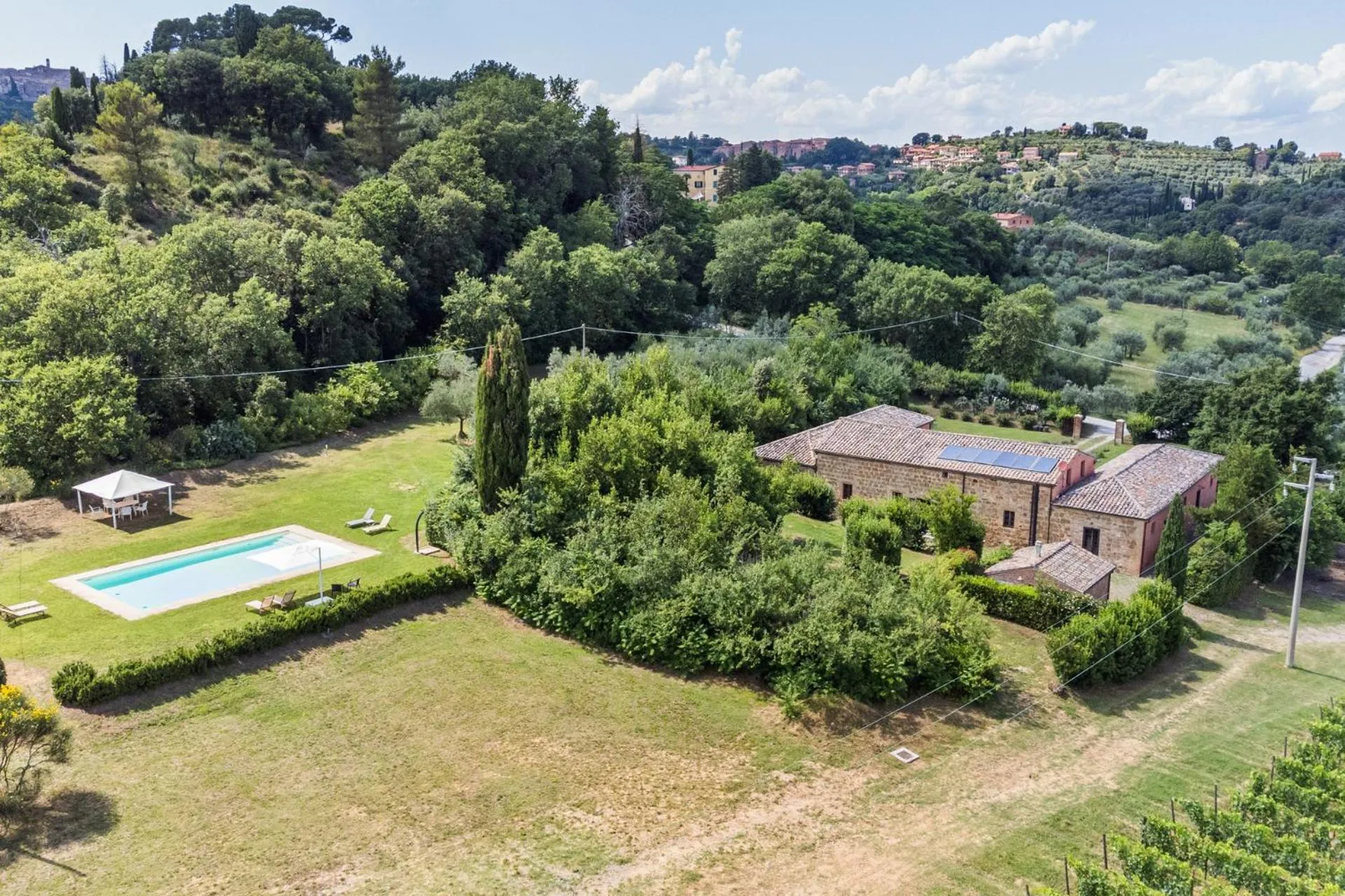 Bird's eye view in Villa Boschetto by Mmega