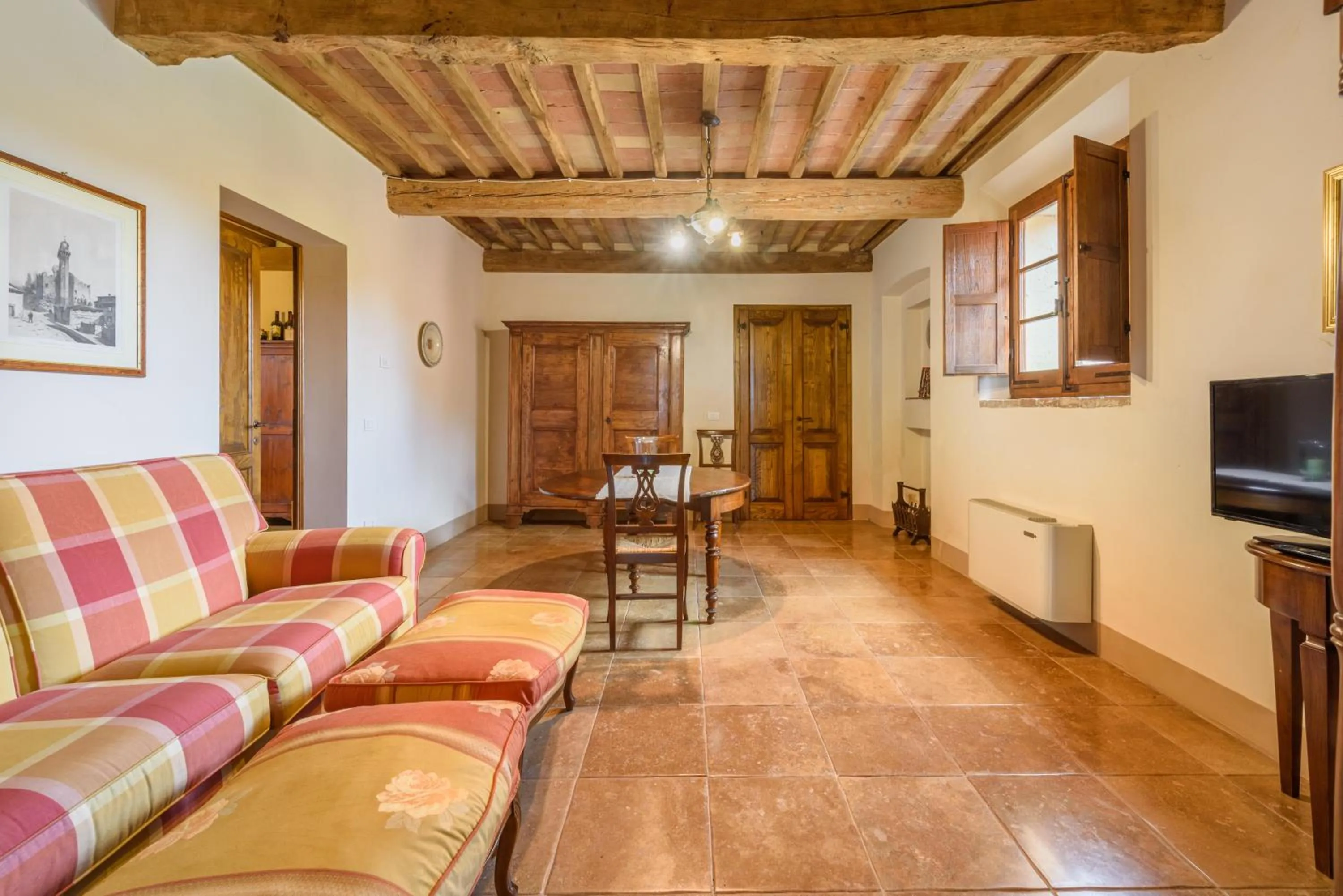 Living room in Villa Boschetto by Mmega
