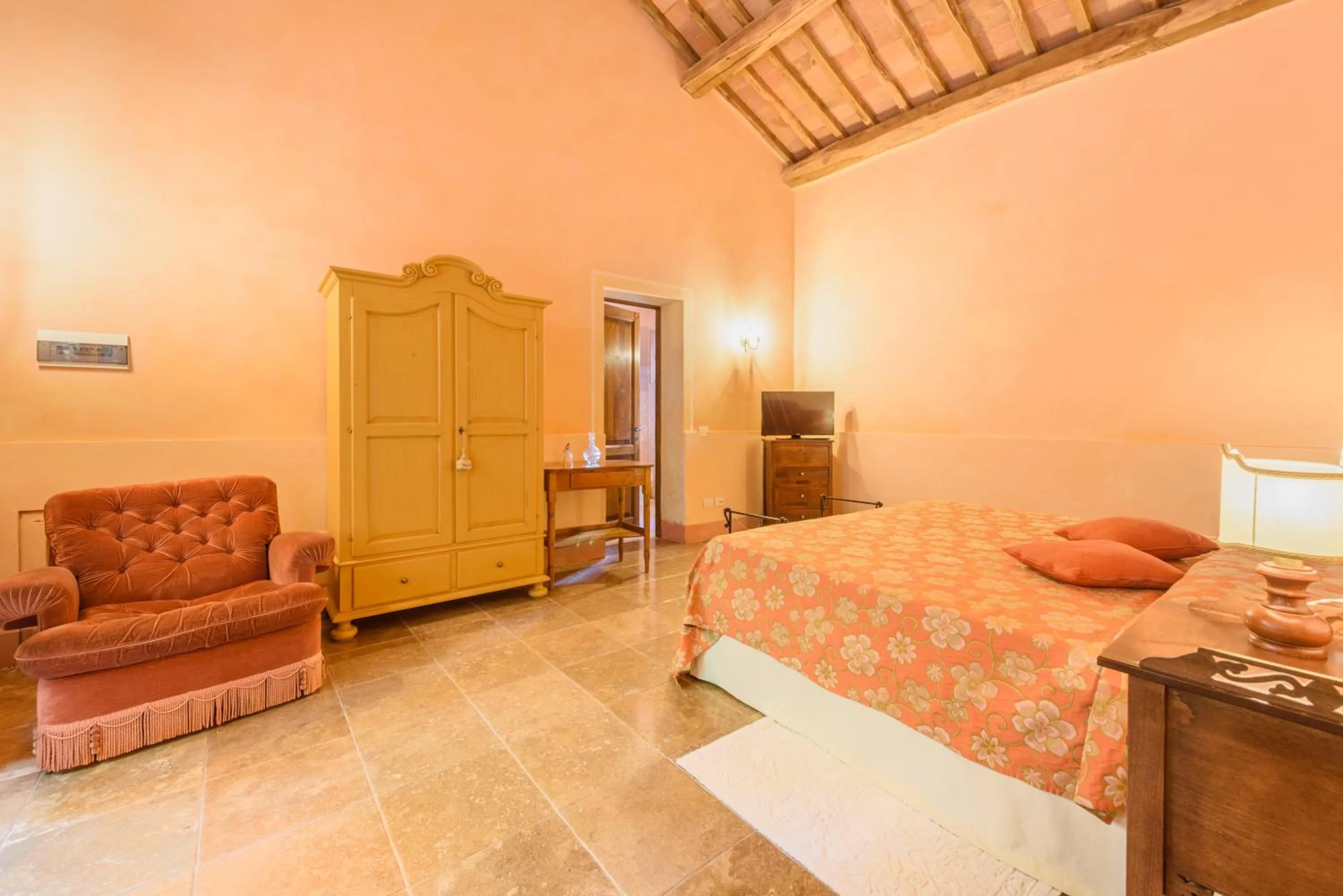 Bedroom, Bed in Villa Boschetto by Mmega