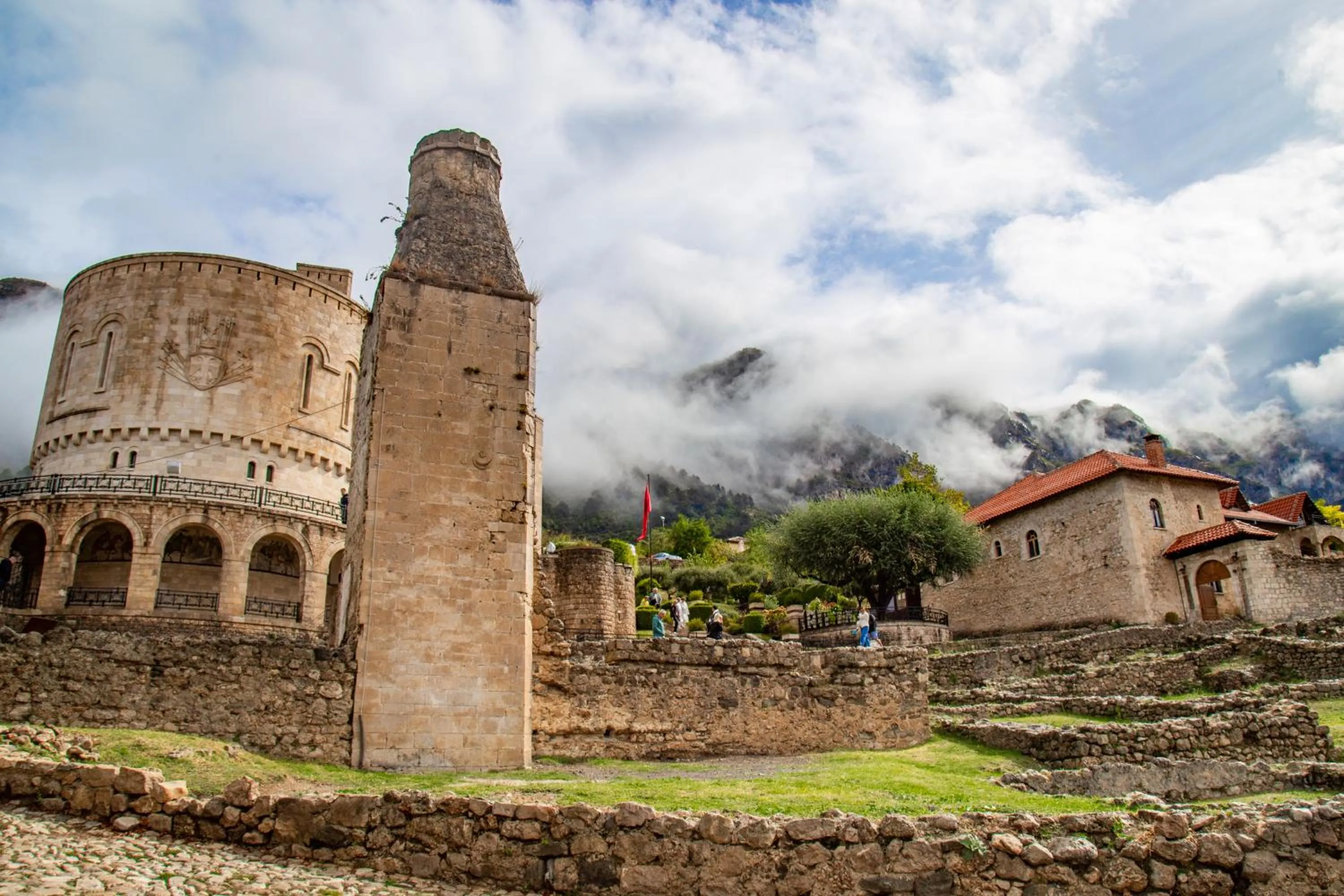 Kruja Albergo Diffuso , Inside Kruja Castle