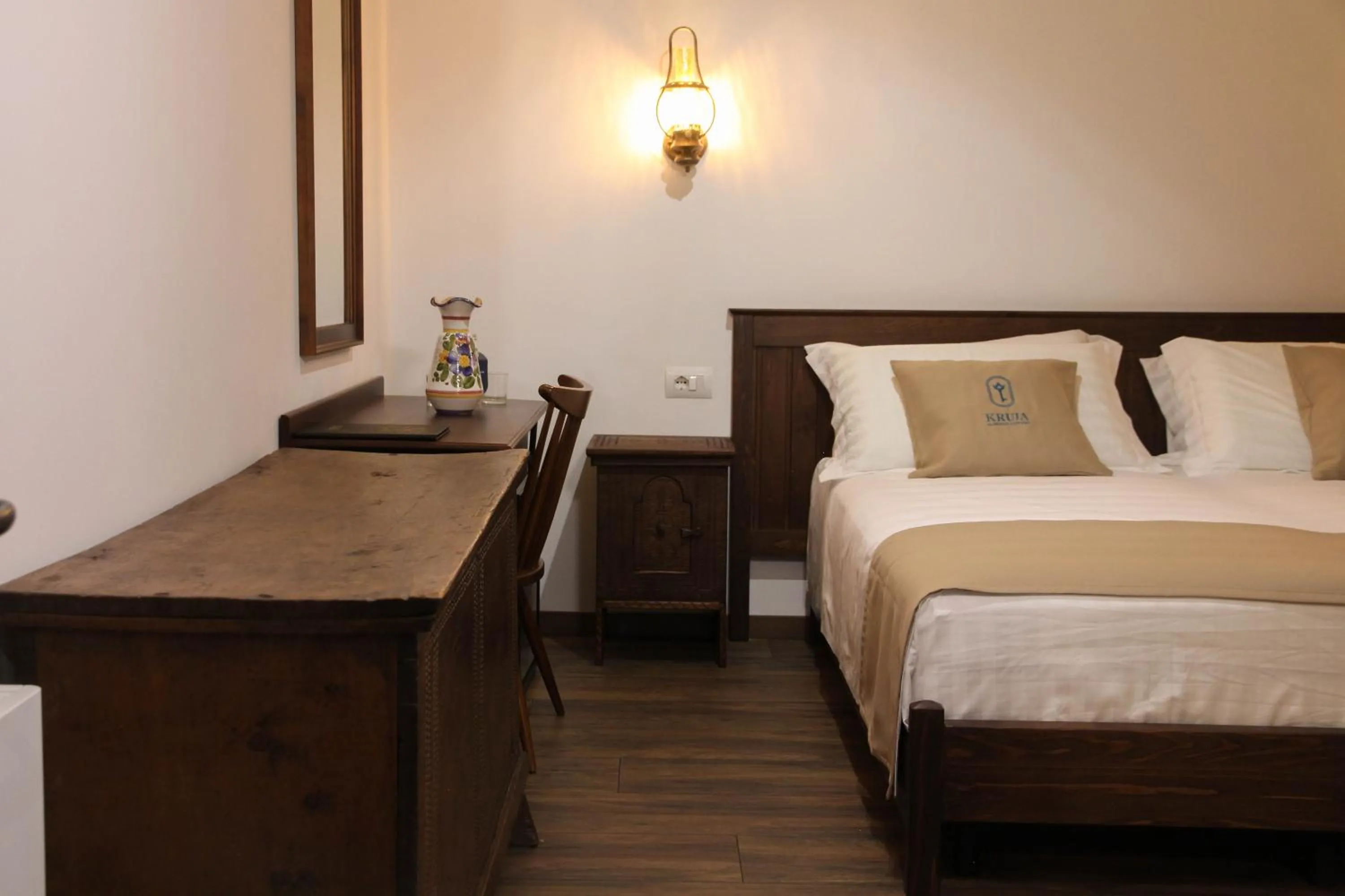 Bed in Kruja Albergo Diffuso , Inside Kruja Castle