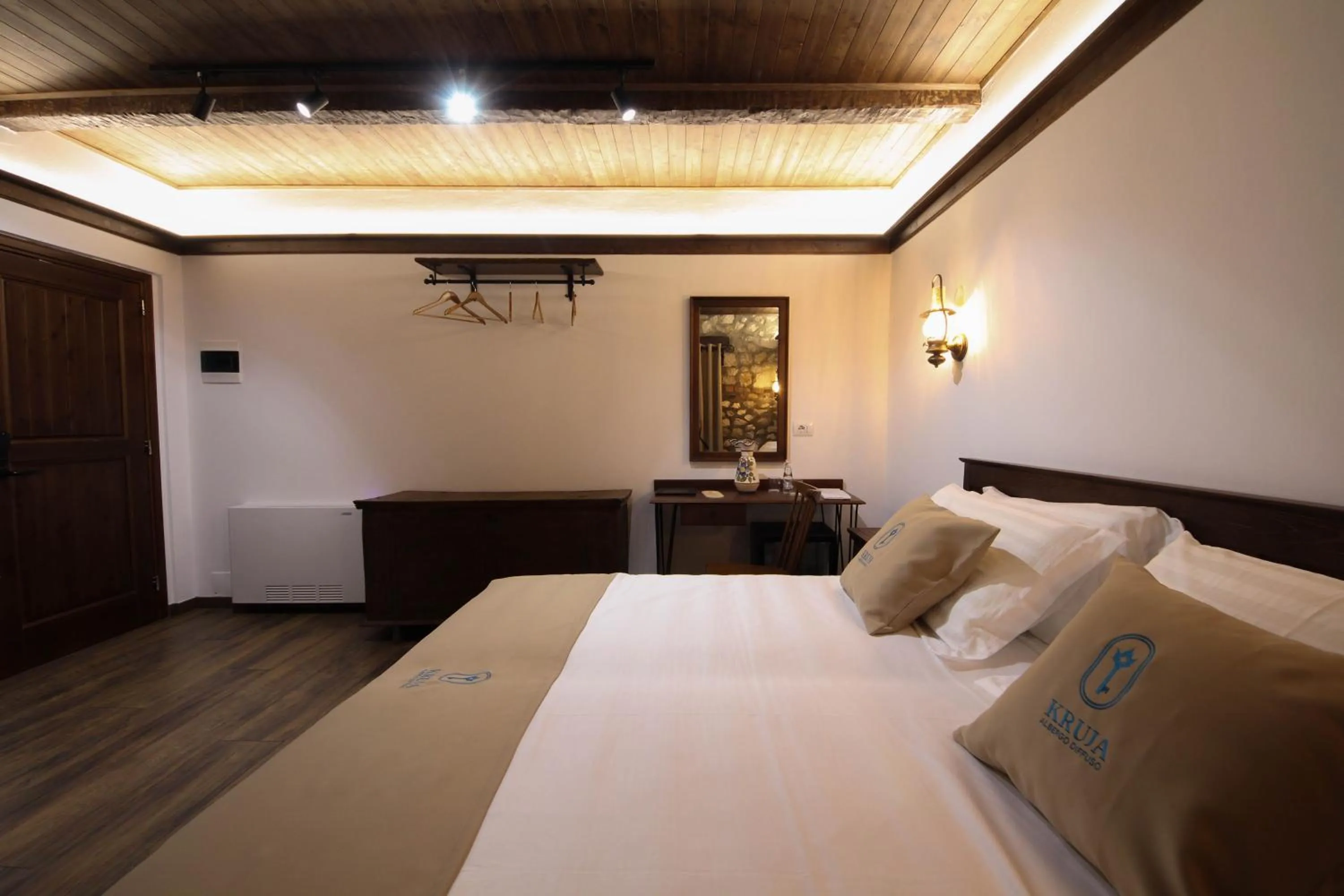 Bed in Kruja Albergo Diffuso , Inside Kruja Castle