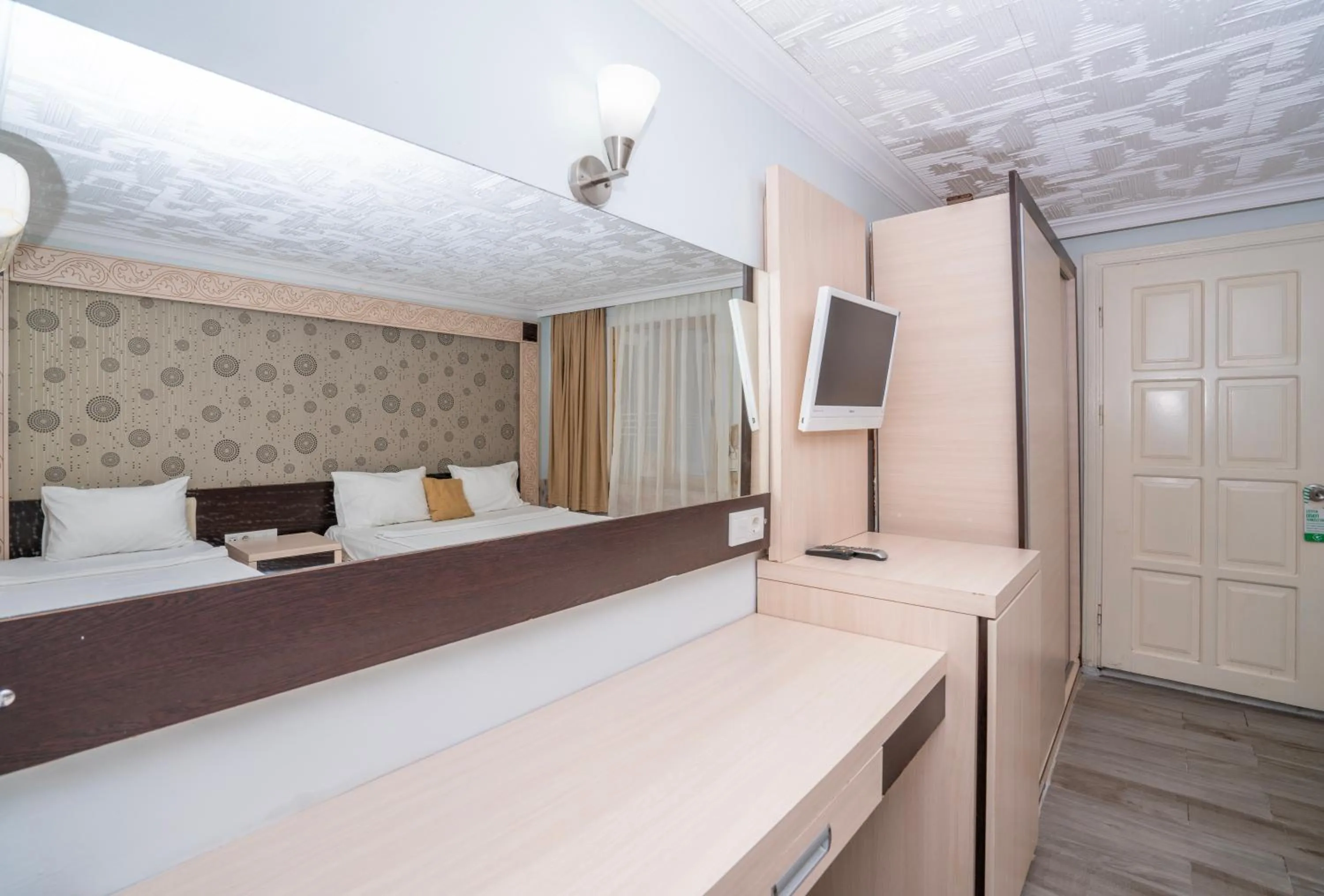 Photo of the whole room in Aperion Beach Hotel Side