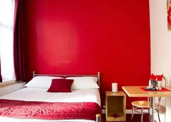 Bed in ST NICHOLAS HOTEL Bed in ST NICHOLAS HOTEL