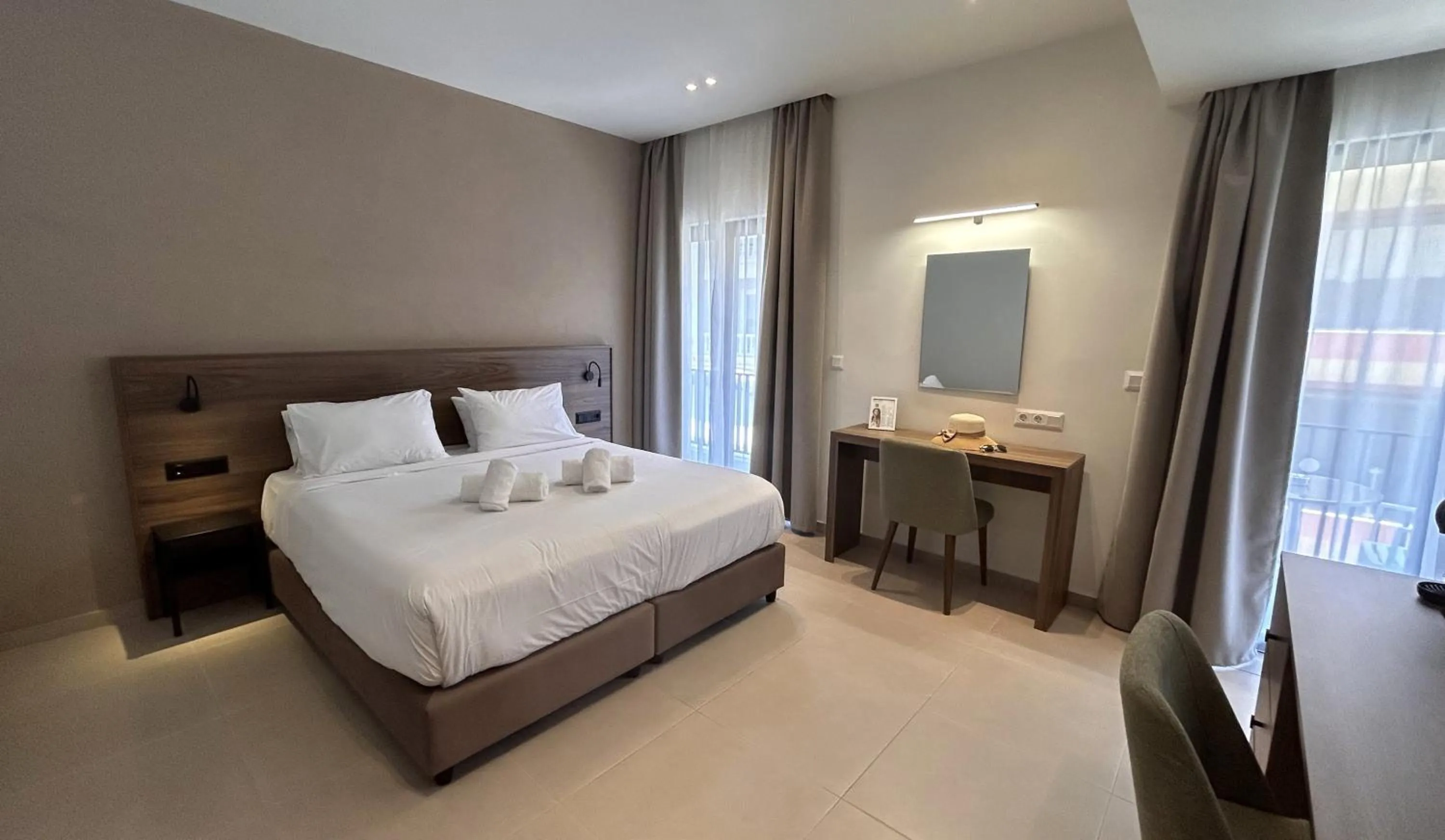 Bedroom, Bed in Elite Centre