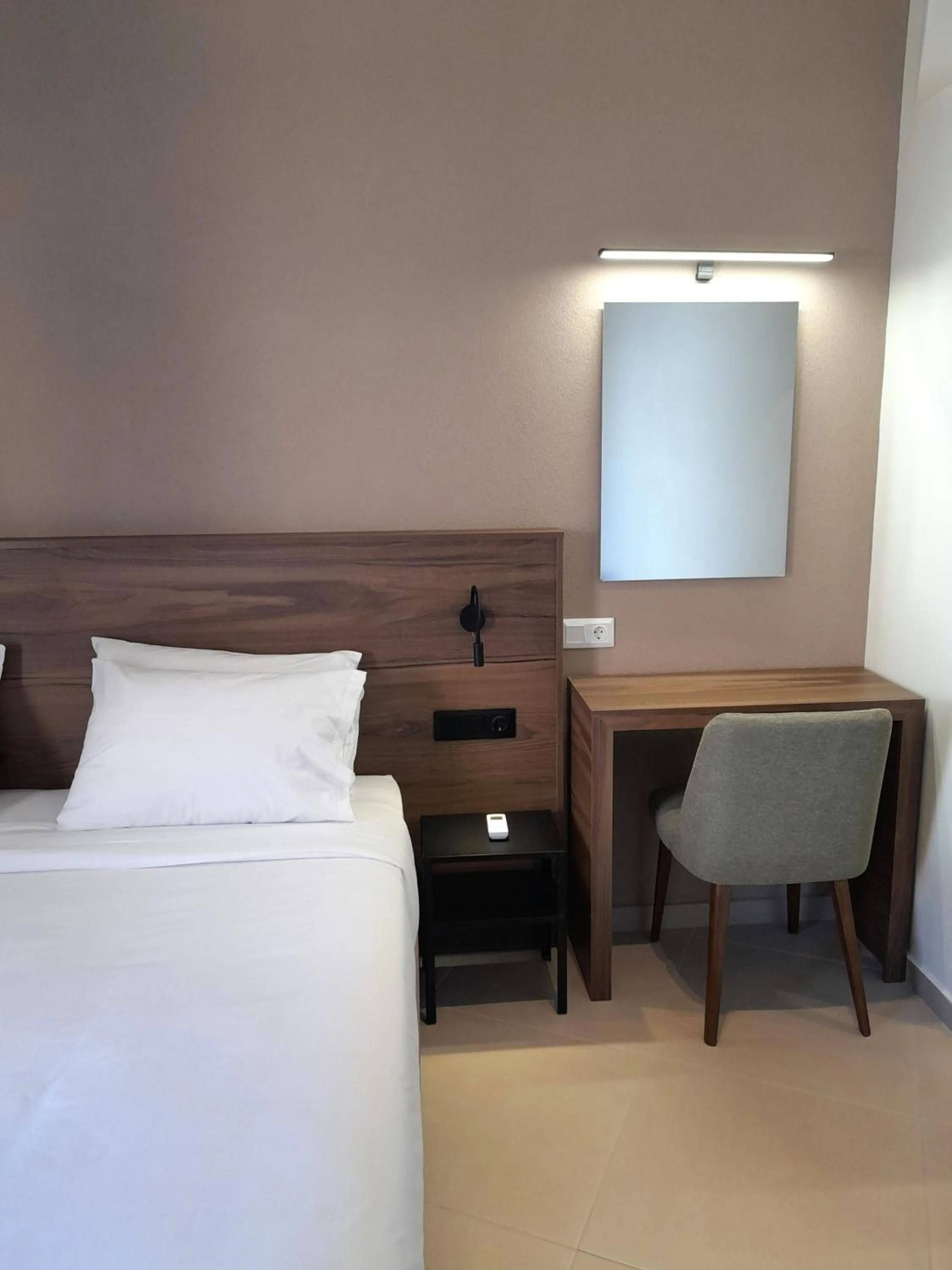 Bedroom, Bed in Elite Centre