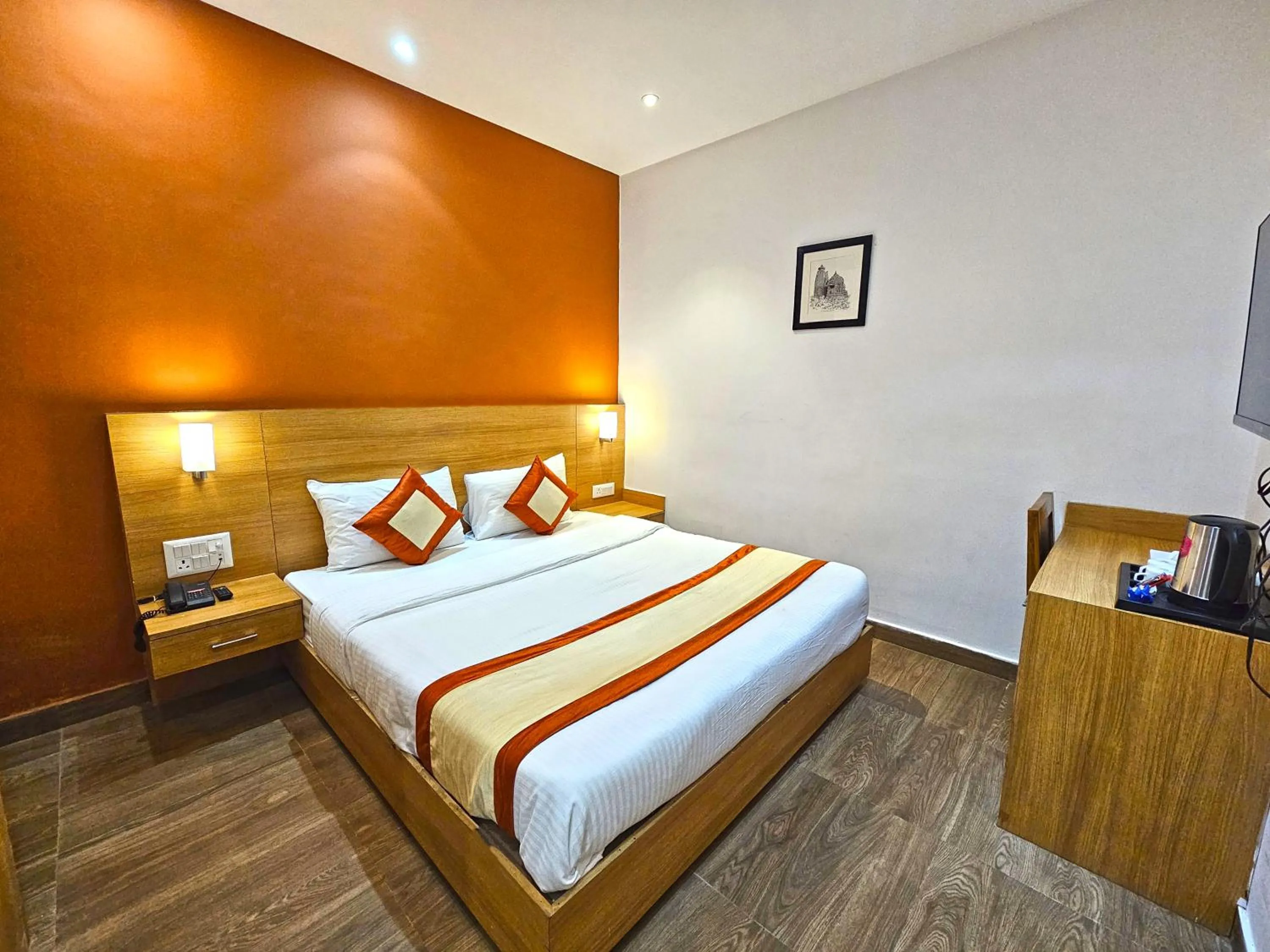 Bedroom, Bed in Hotel The Bundela - Khajuraho, Madhya Pradesh