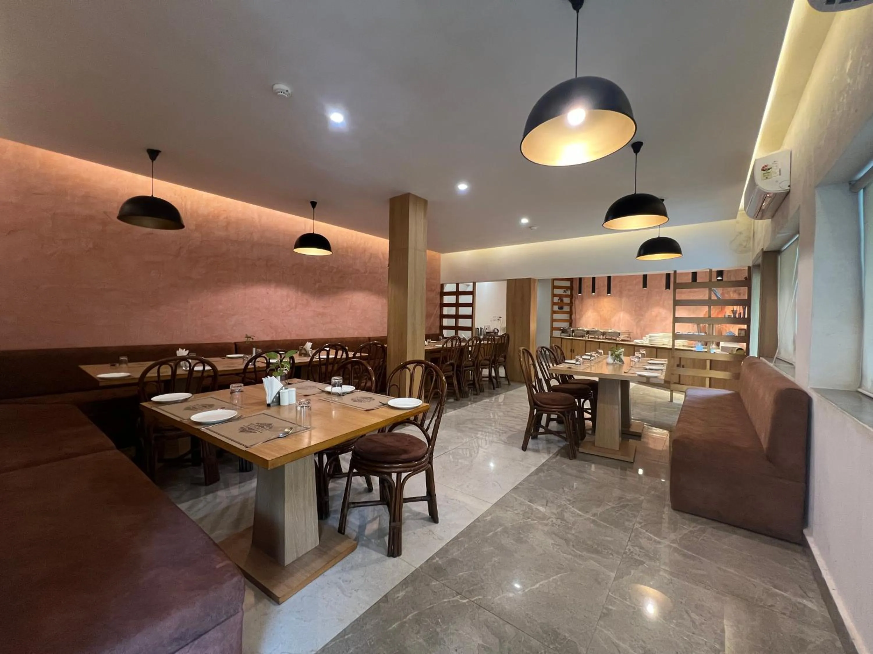 Restaurant/places to eat in Hotel The Bundela - Khajuraho, Madhya Pradesh