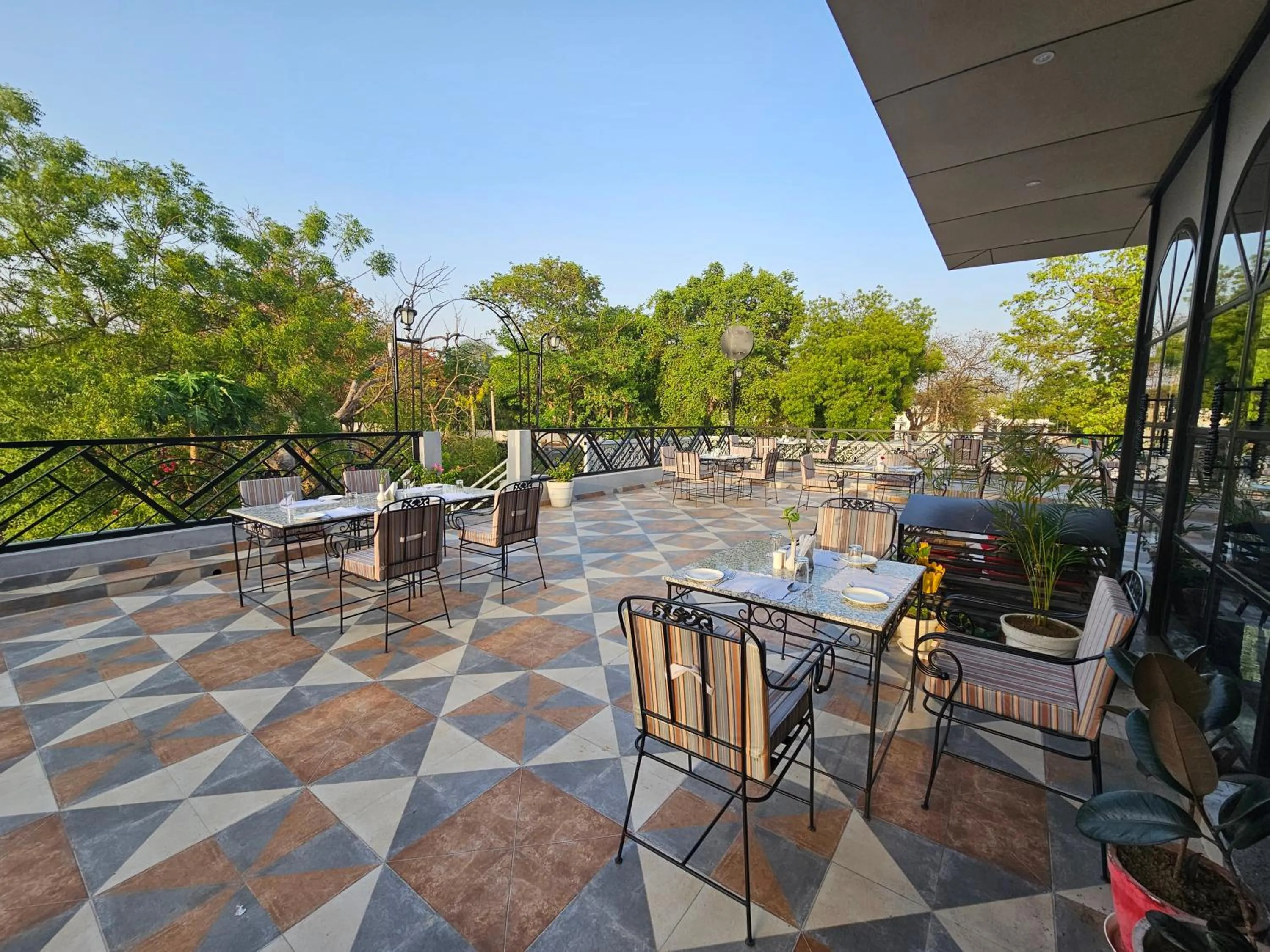 Restaurant/places to eat in Hotel The Bundela - Khajuraho, Madhya Pradesh