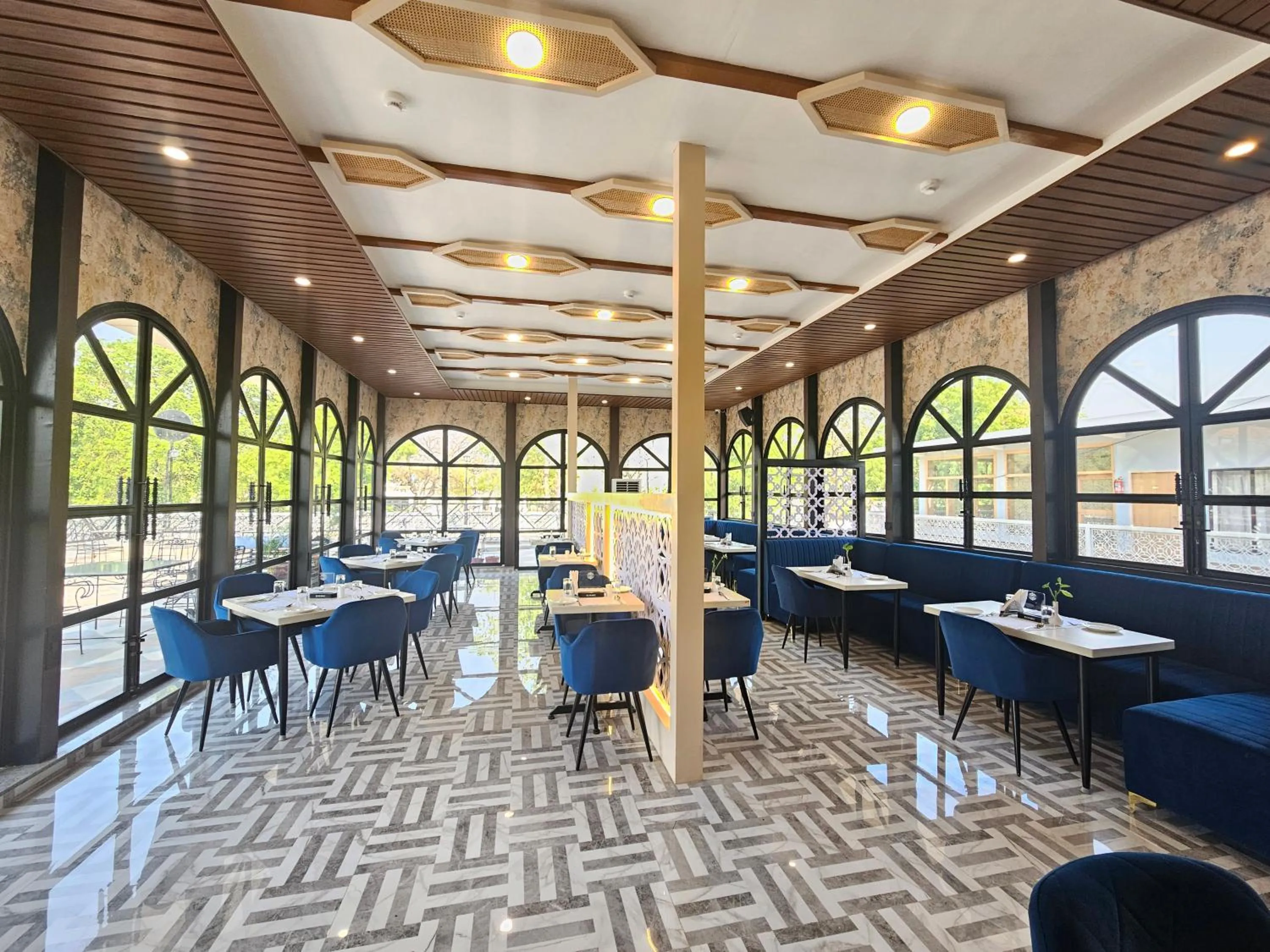 Restaurant/places to eat in Hotel The Bundela - Khajuraho, Madhya Pradesh