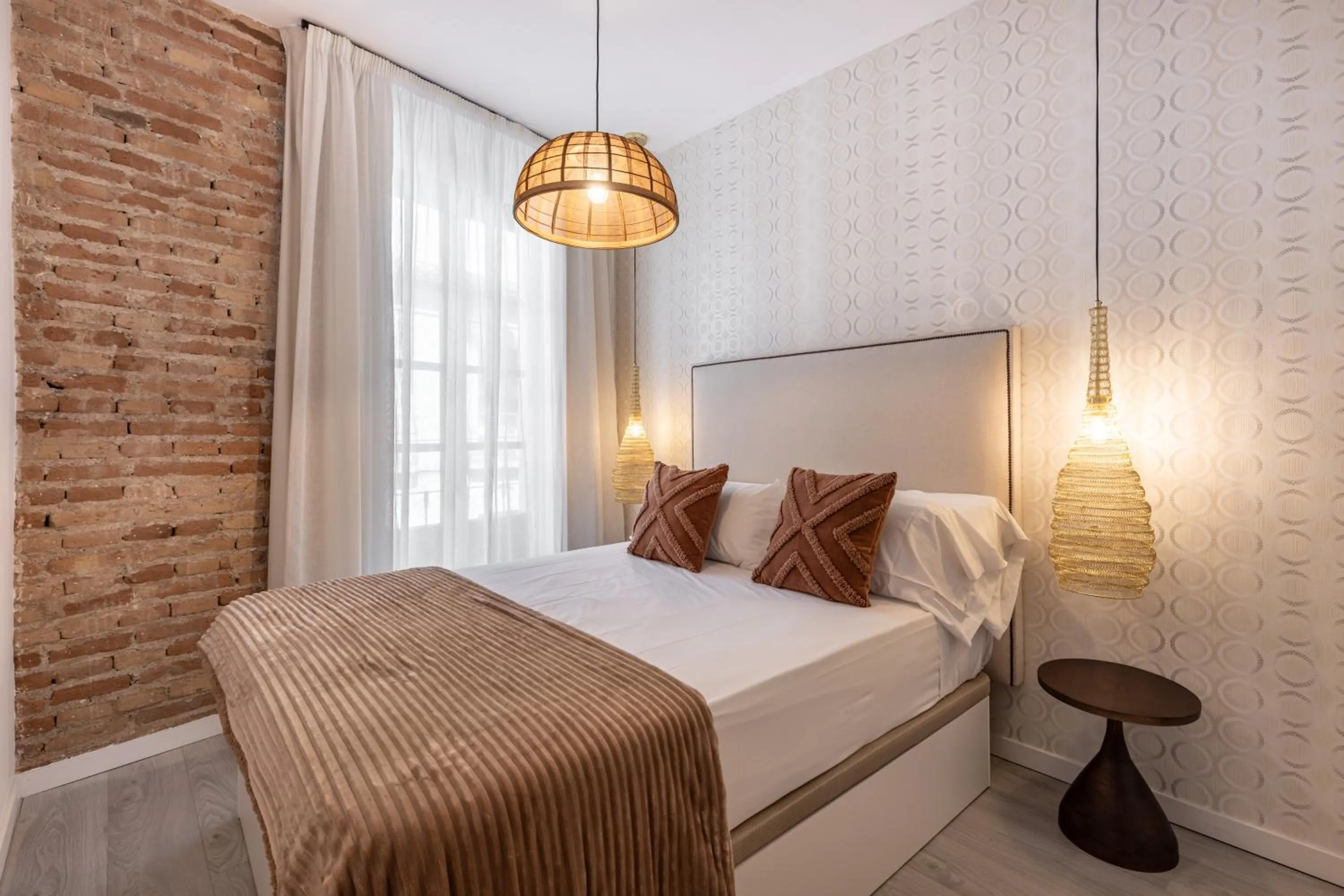 Photo of the whole room, Bed in Apartamentos Albaicín Centro Suites 3000