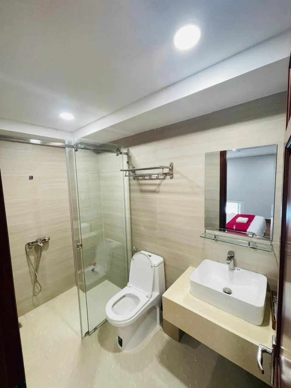 Toilet in Phú Gia Hotel