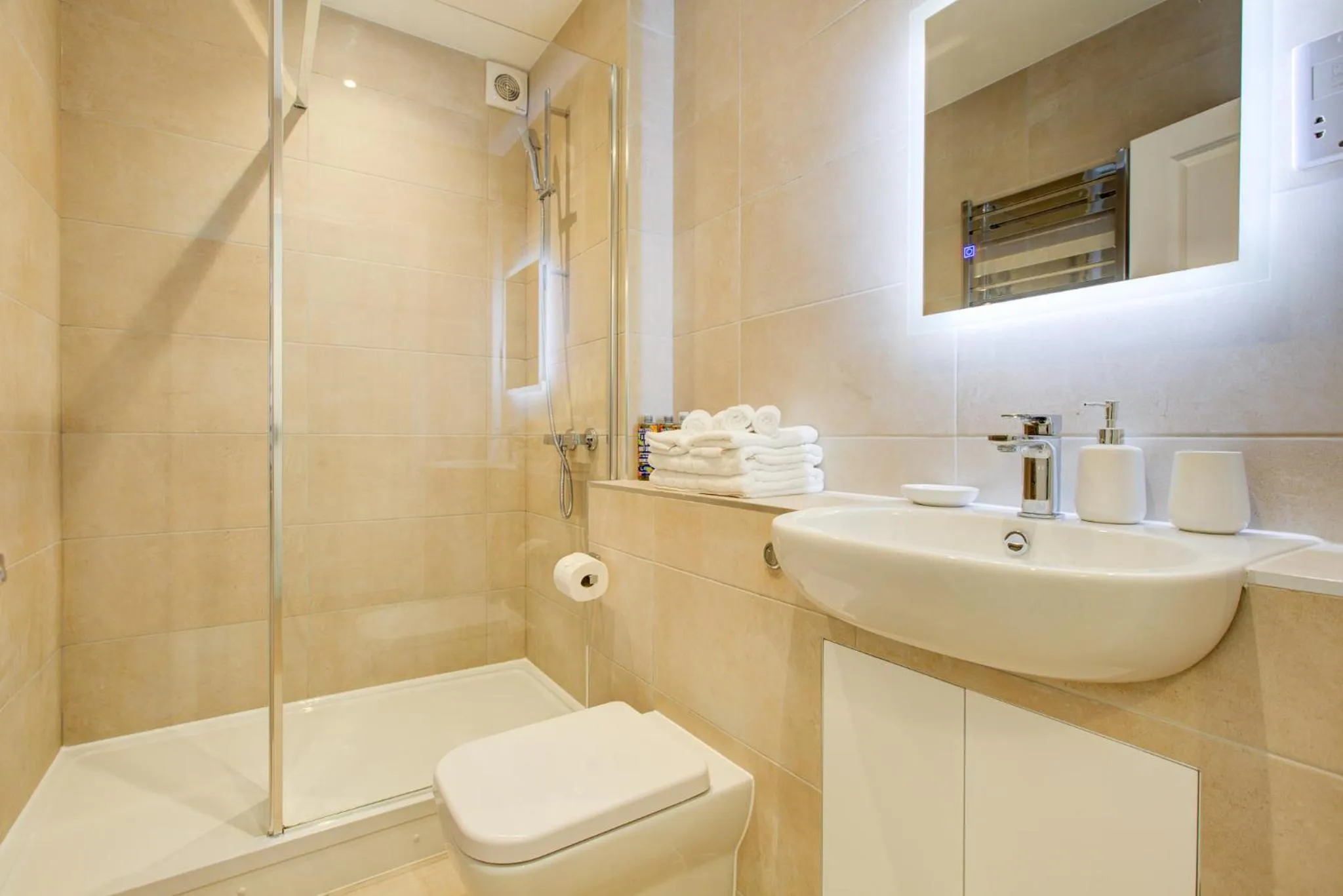 Bathroom in Hybrid Resi - London, New Malden near Richmond - Wimbledon
