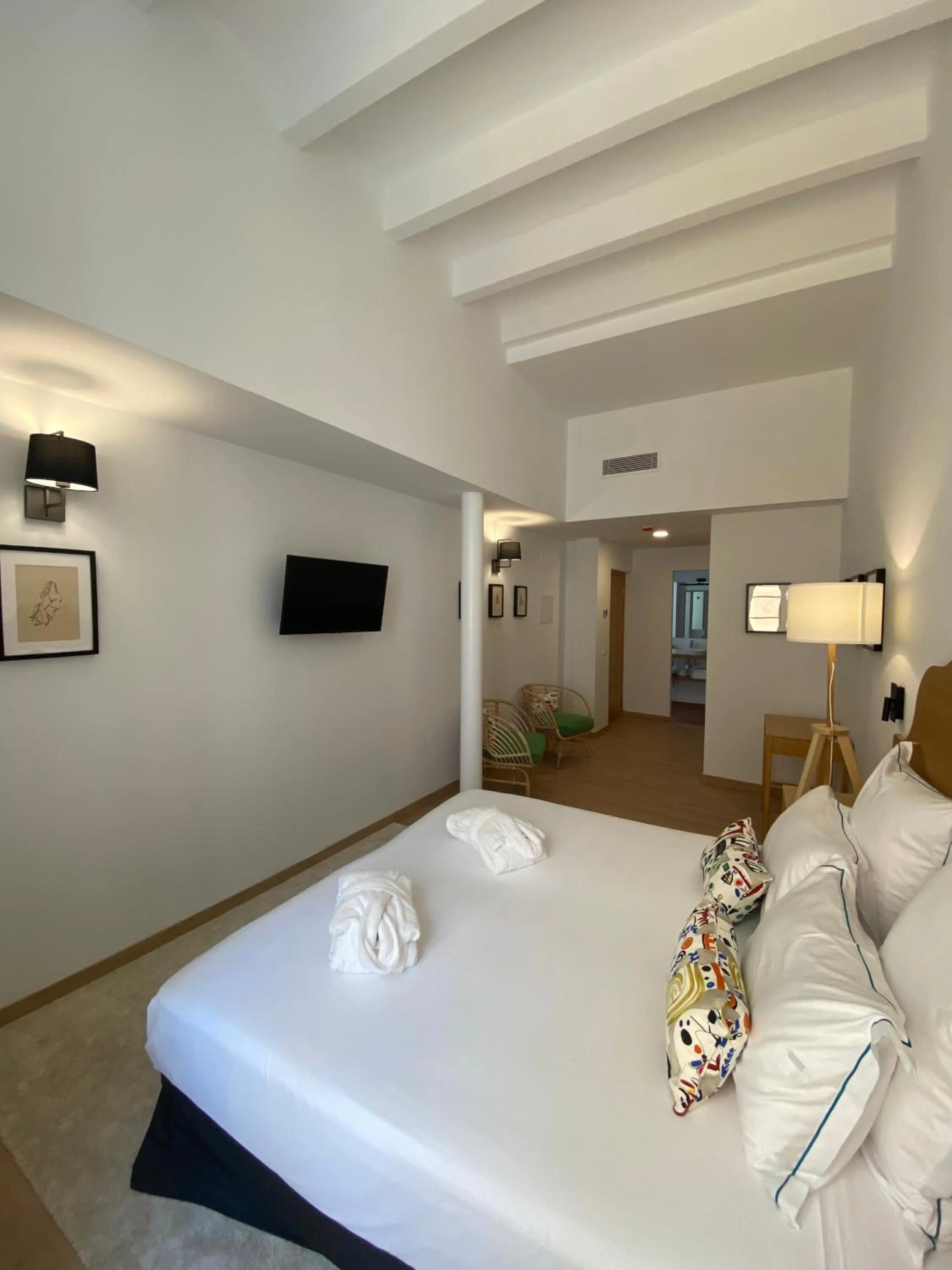 Photo of the whole room, Bed in Hotel Maïa