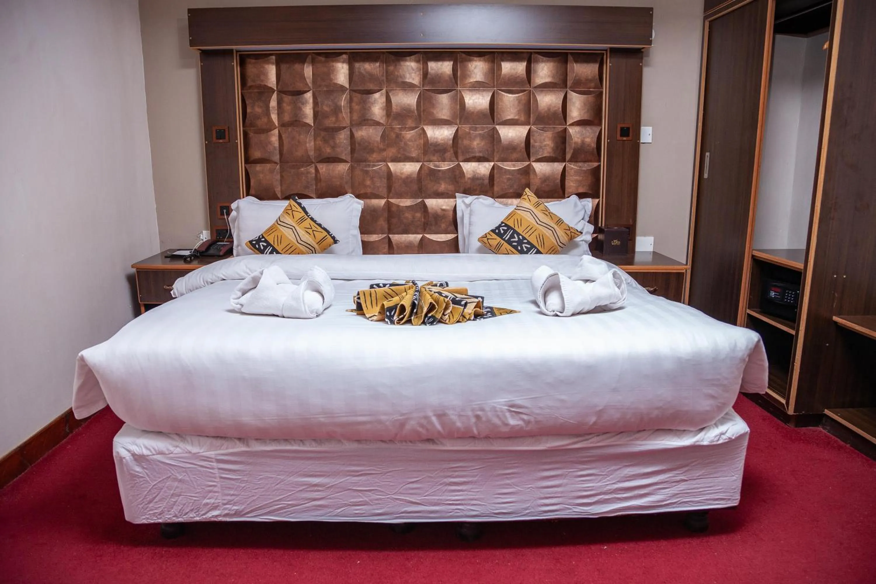 Bed in The Luke Hotel Cravers Thika