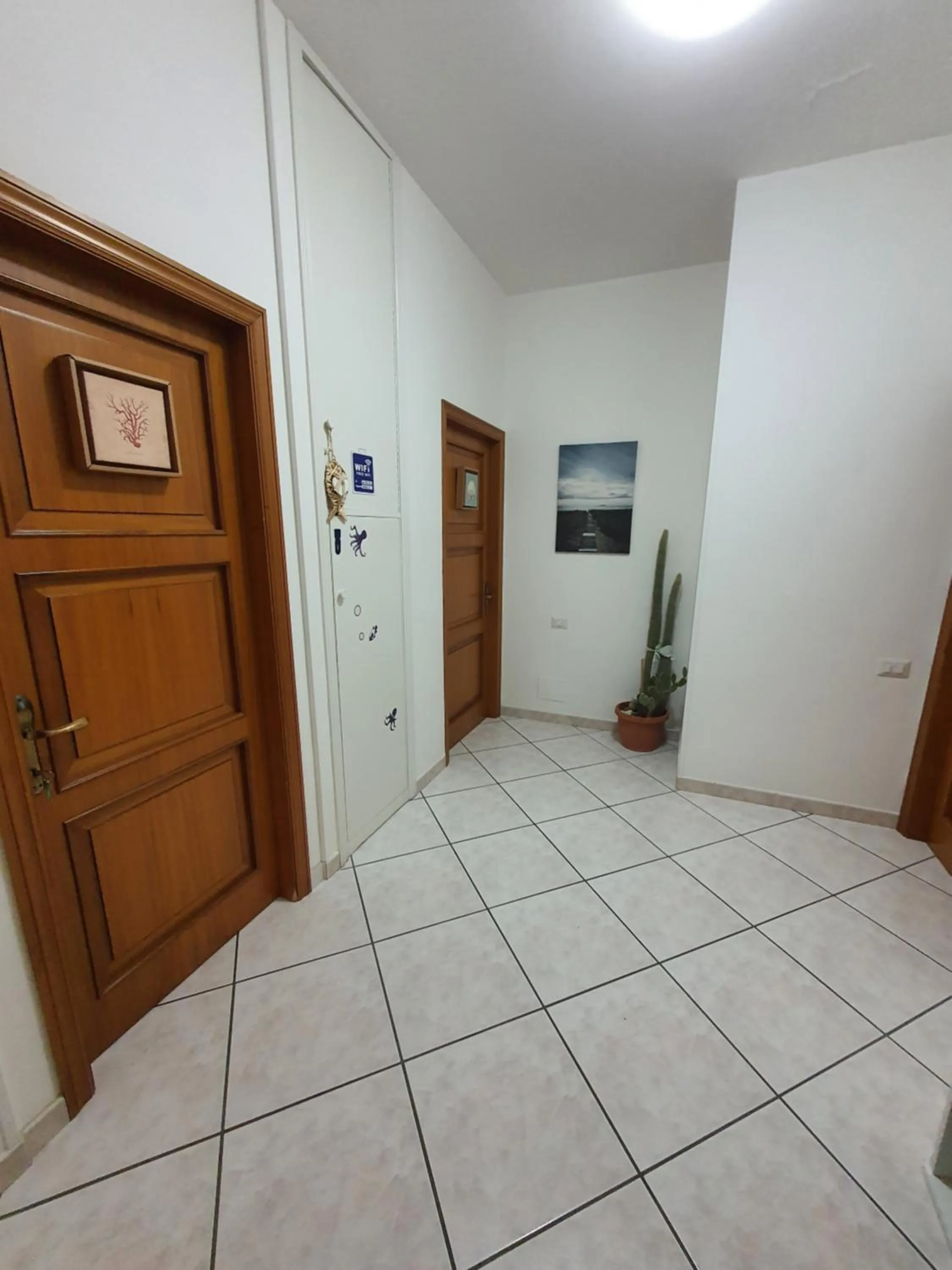 TV/Entertainment Center in NEL BLU