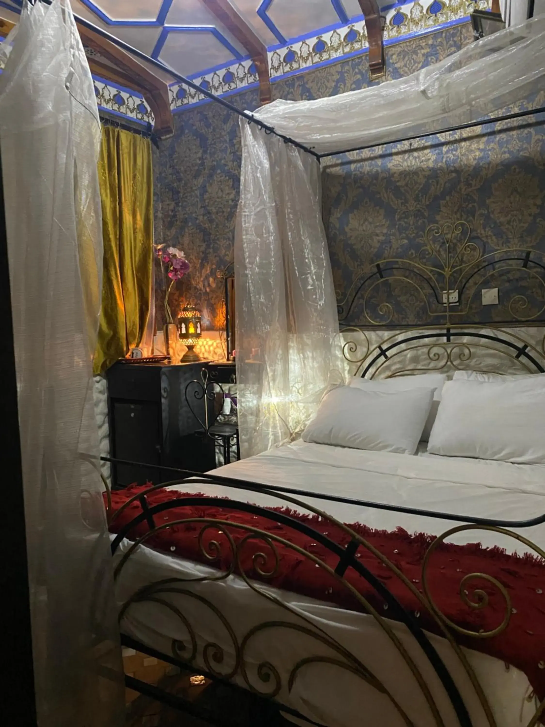 Double Room with Private Bathroom - single occupancy in Riad Azurite Double Room with Private Bathroom - single occupancy in Riad Azurite