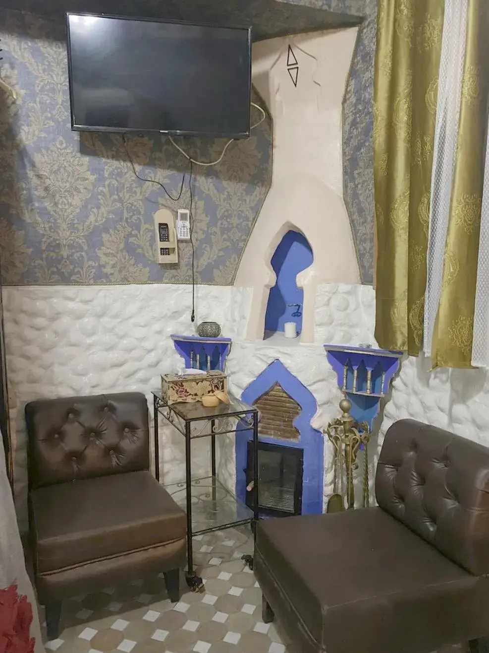 Double Room with Private Bathroom - single occupancy in Riad Azurite Double Room with Private Bathroom - single occupancy in Riad Azurite