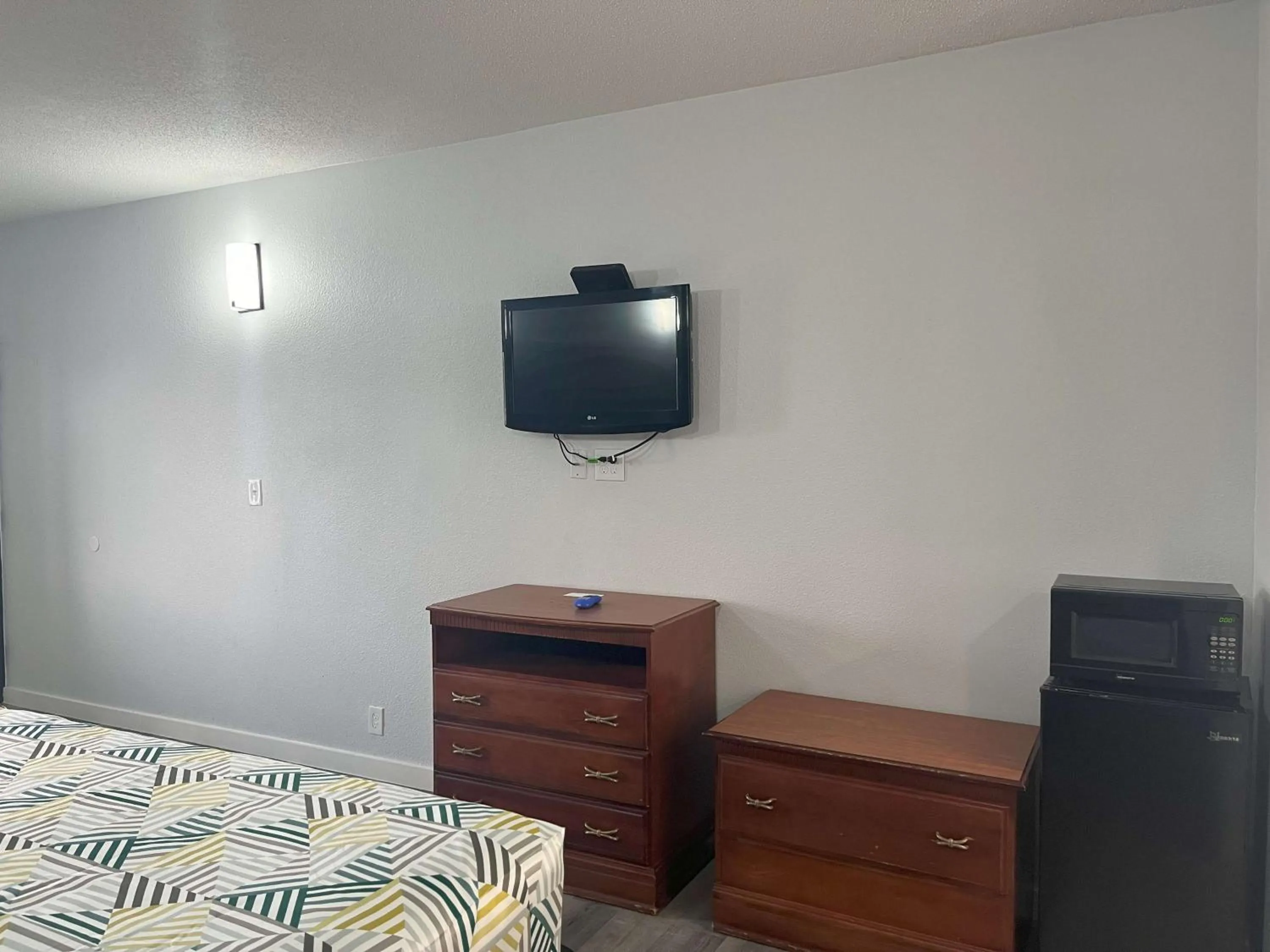 Bedroom, Bed in Motel 6 Cleveland, MS – Delta State University