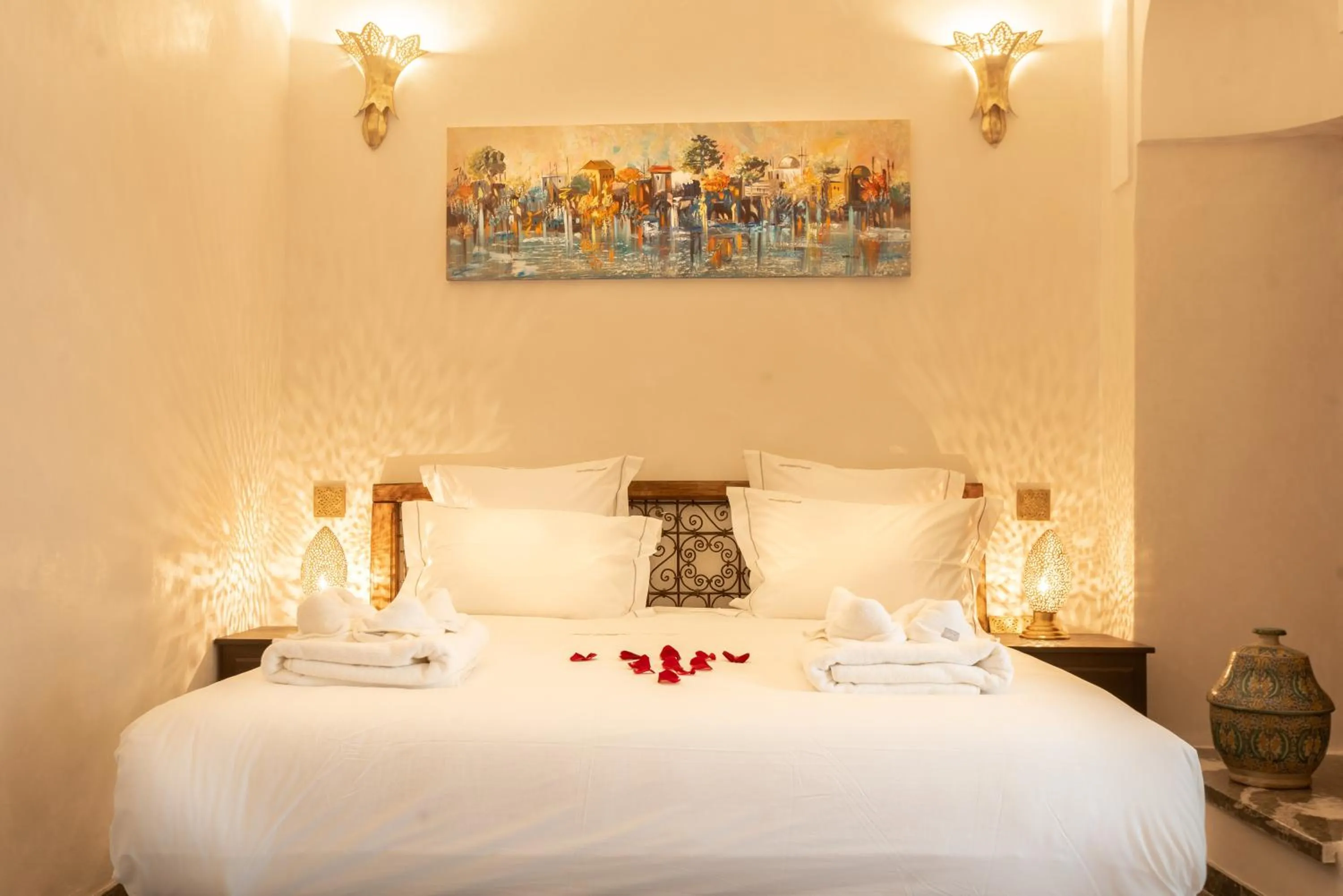 Bed in Palais Aix Kabaj &Spa