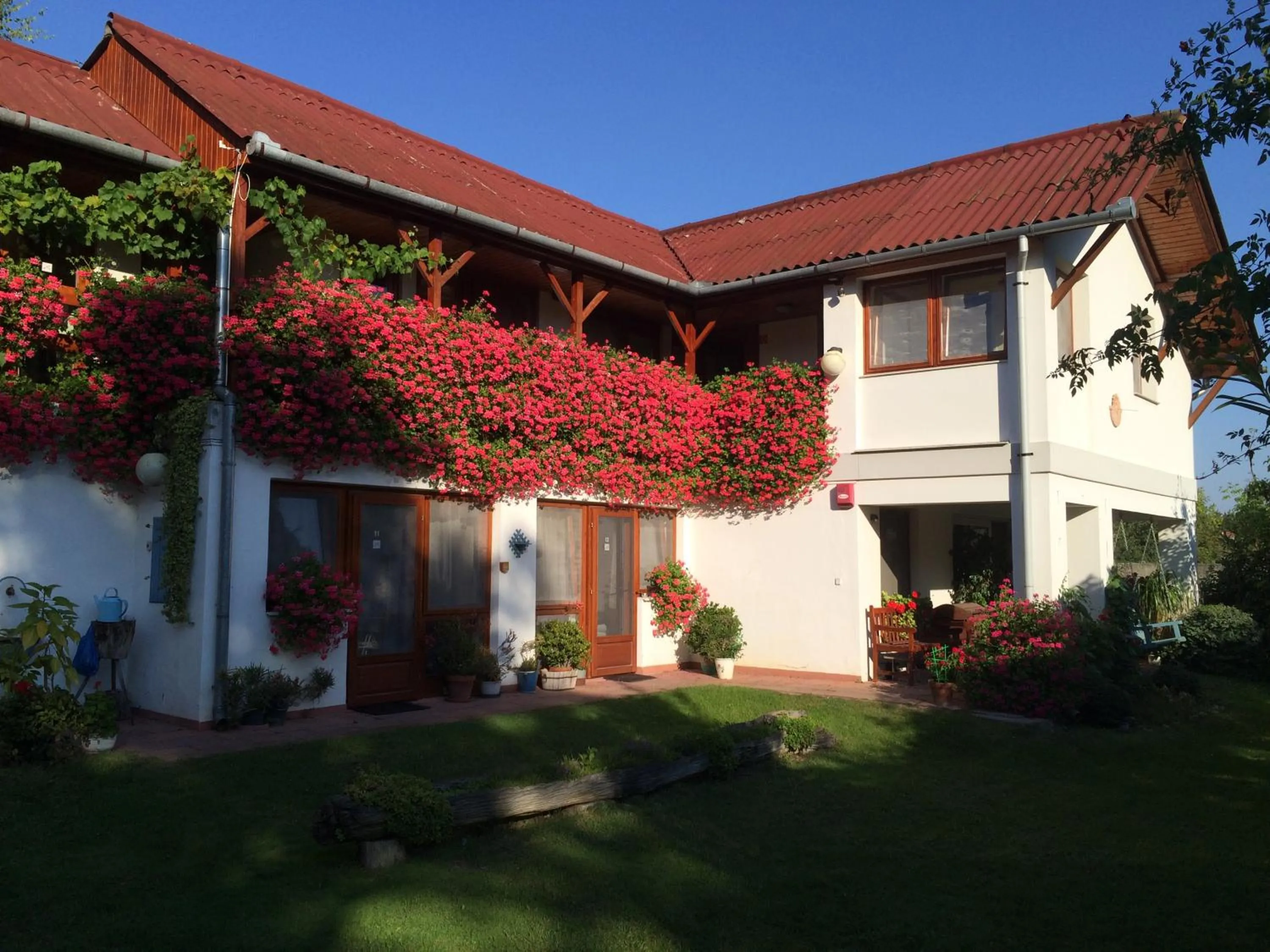 Ida Rooms
