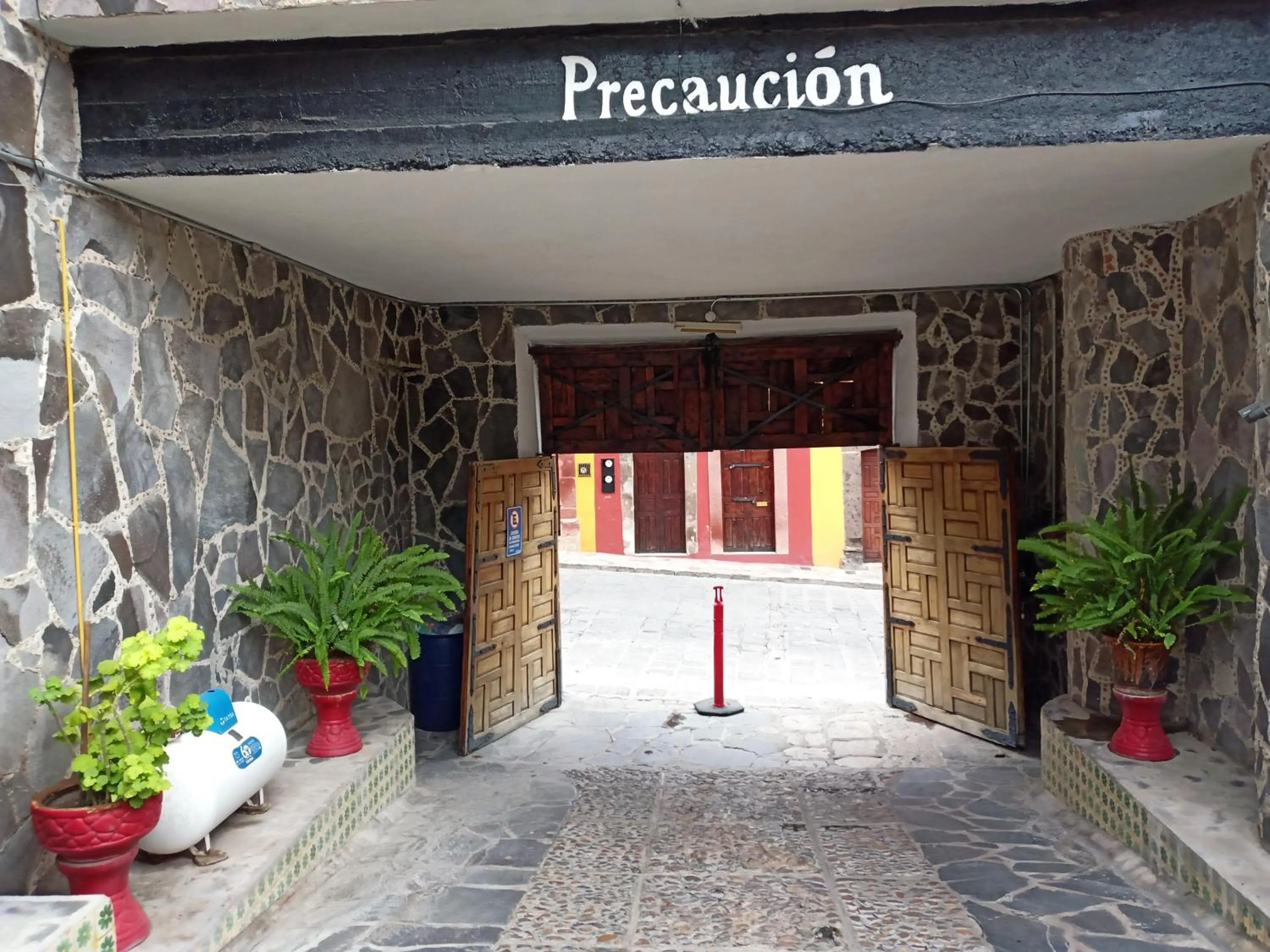 Property building in Posada de las Monjas