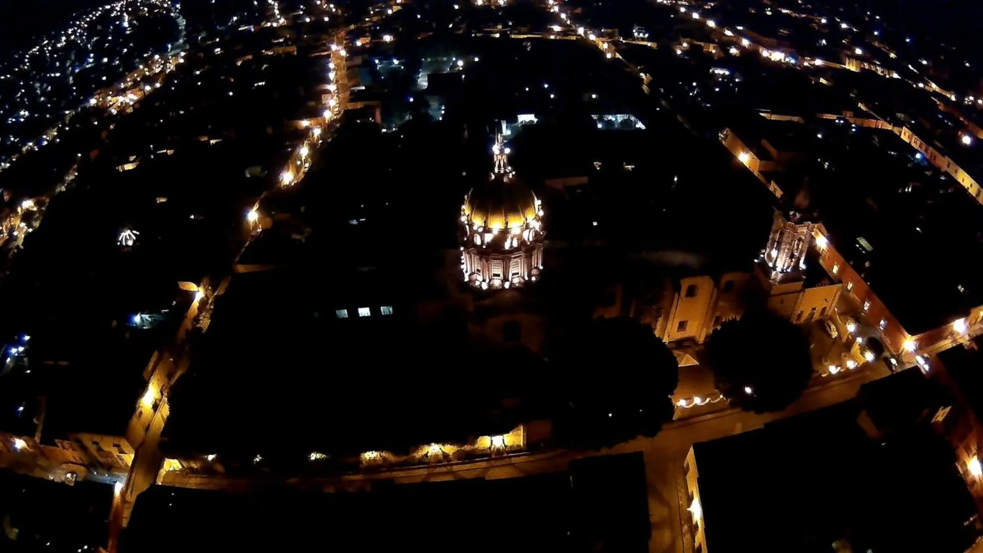 Night in Posada de las Monjas