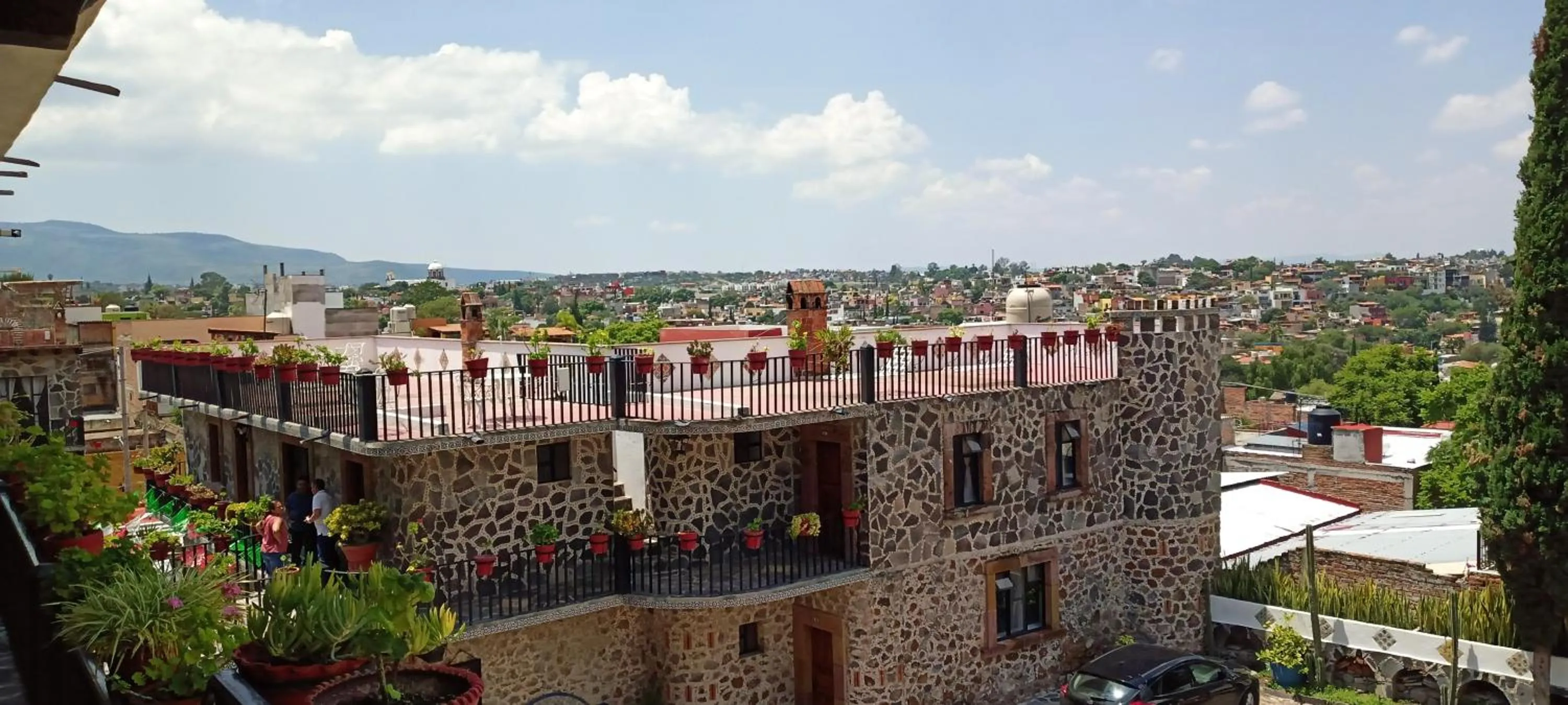 Property building in Posada de las Monjas
