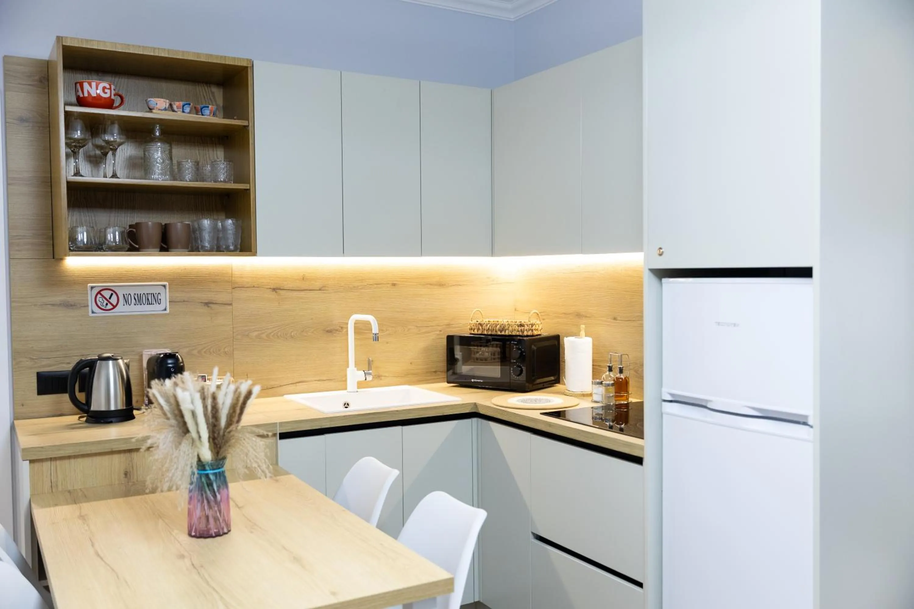Kitchen or kitchenette in Boho Central Apartment