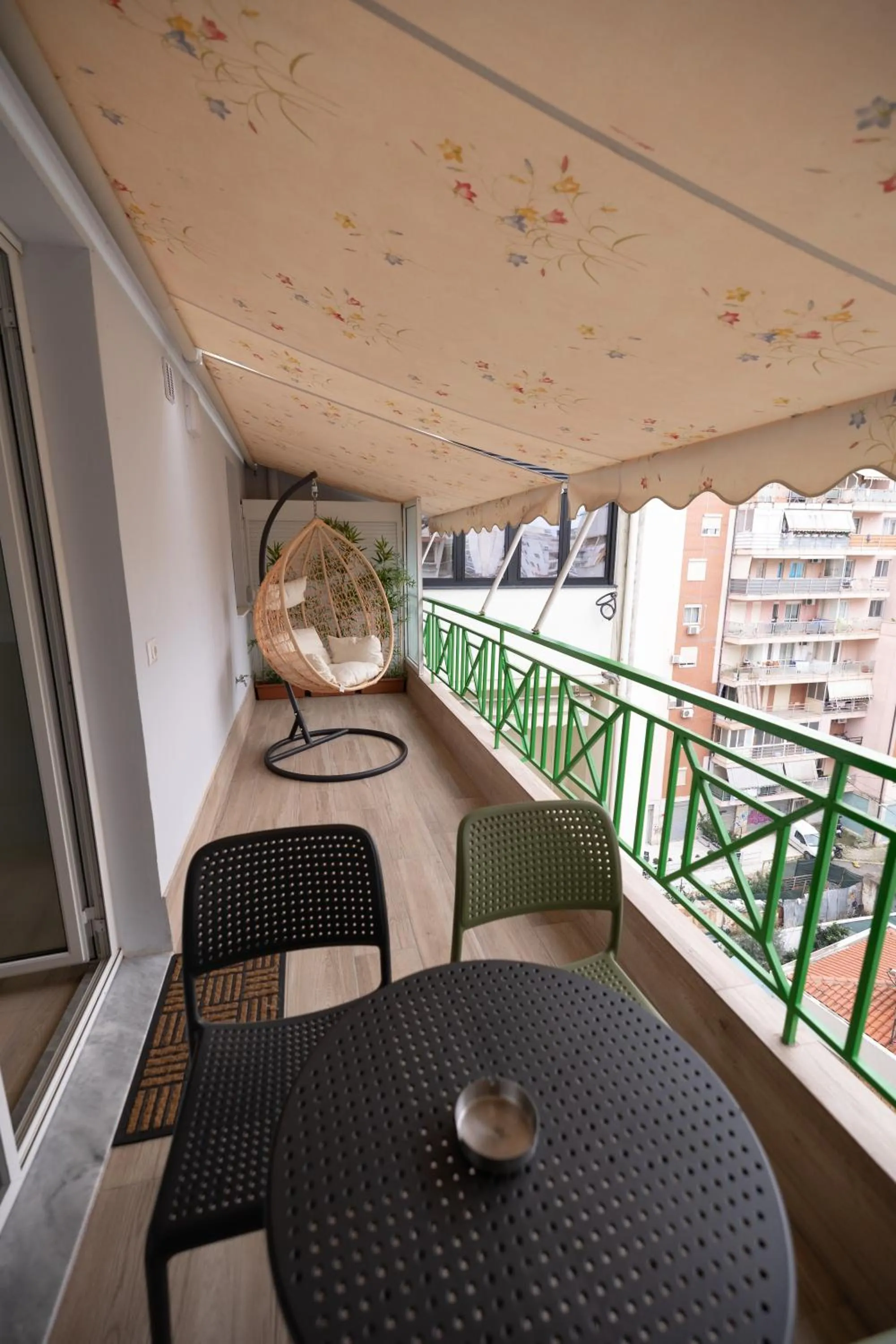 Balcony/Terrace in Boho Central Apartment