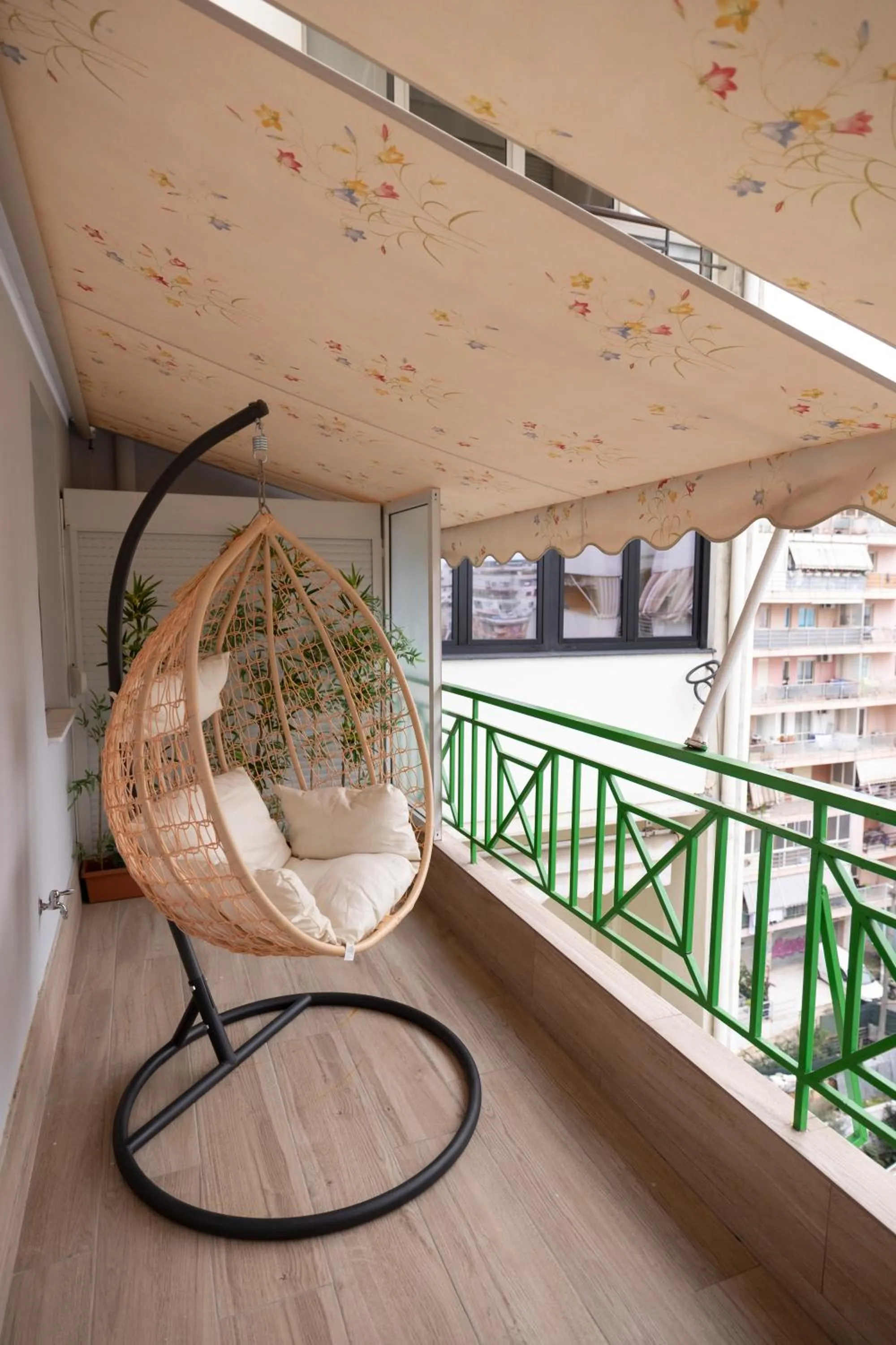 Balcony/Terrace in Boho Central Apartment