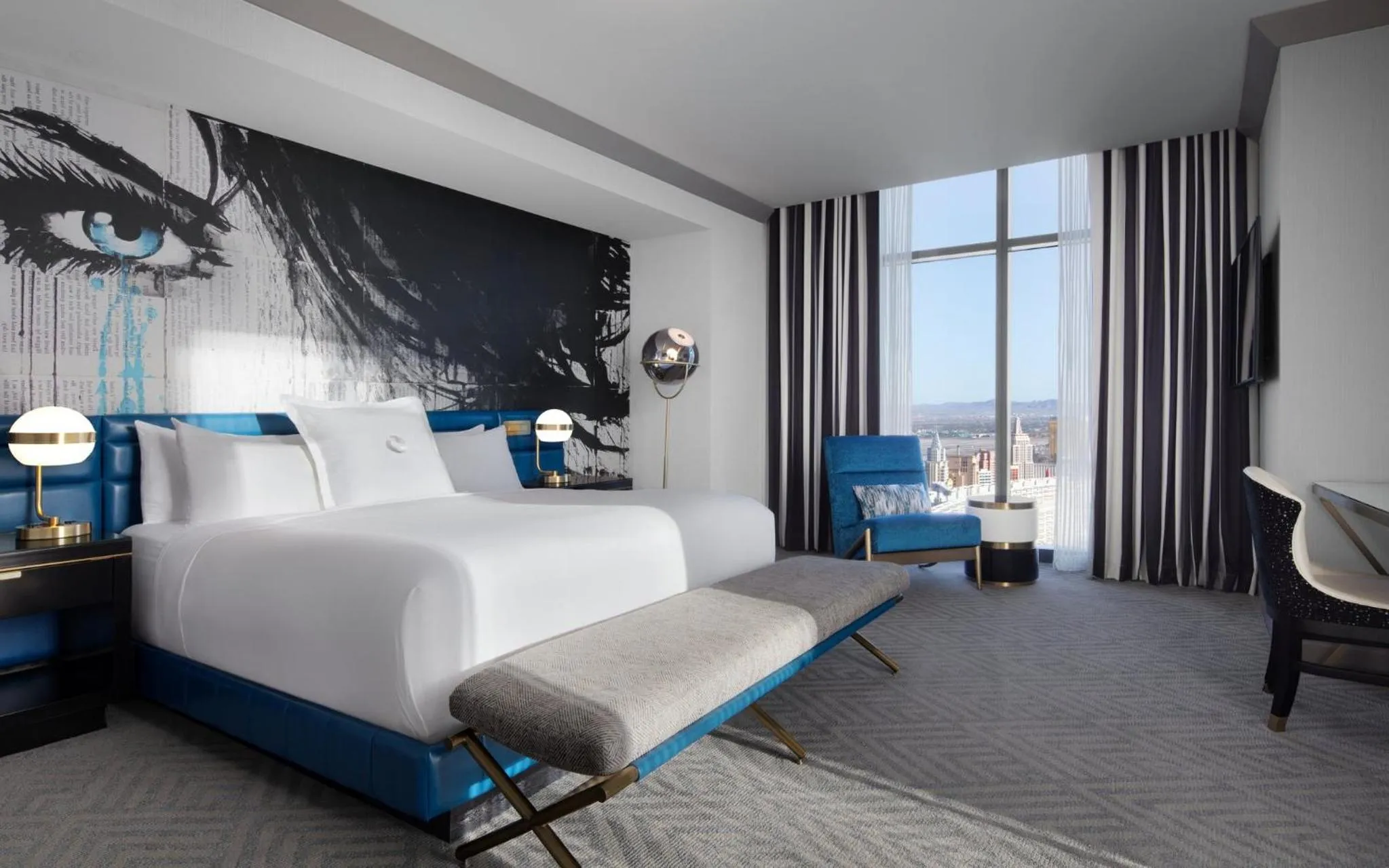 Bedroom, Bed in The Cosmopolitan Of Las Vegas