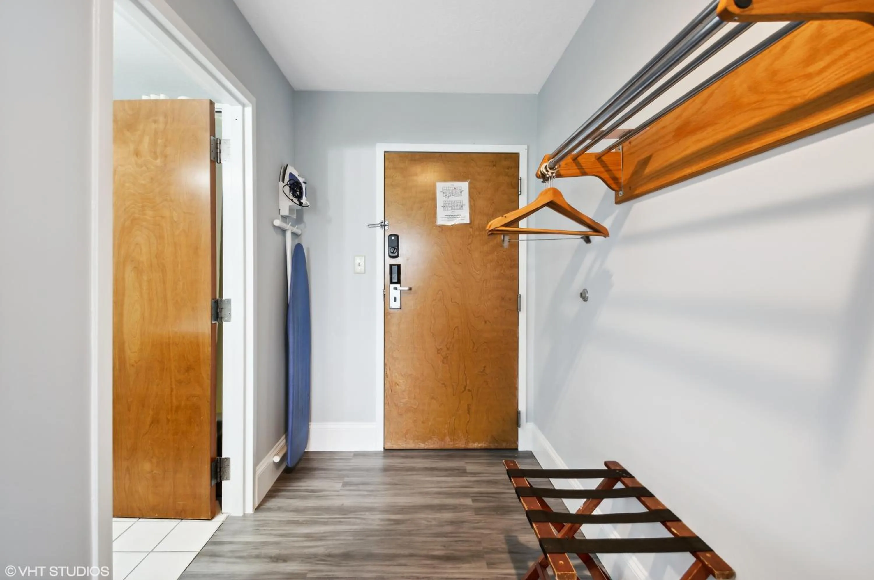 Bedroom in My Hometown Inn