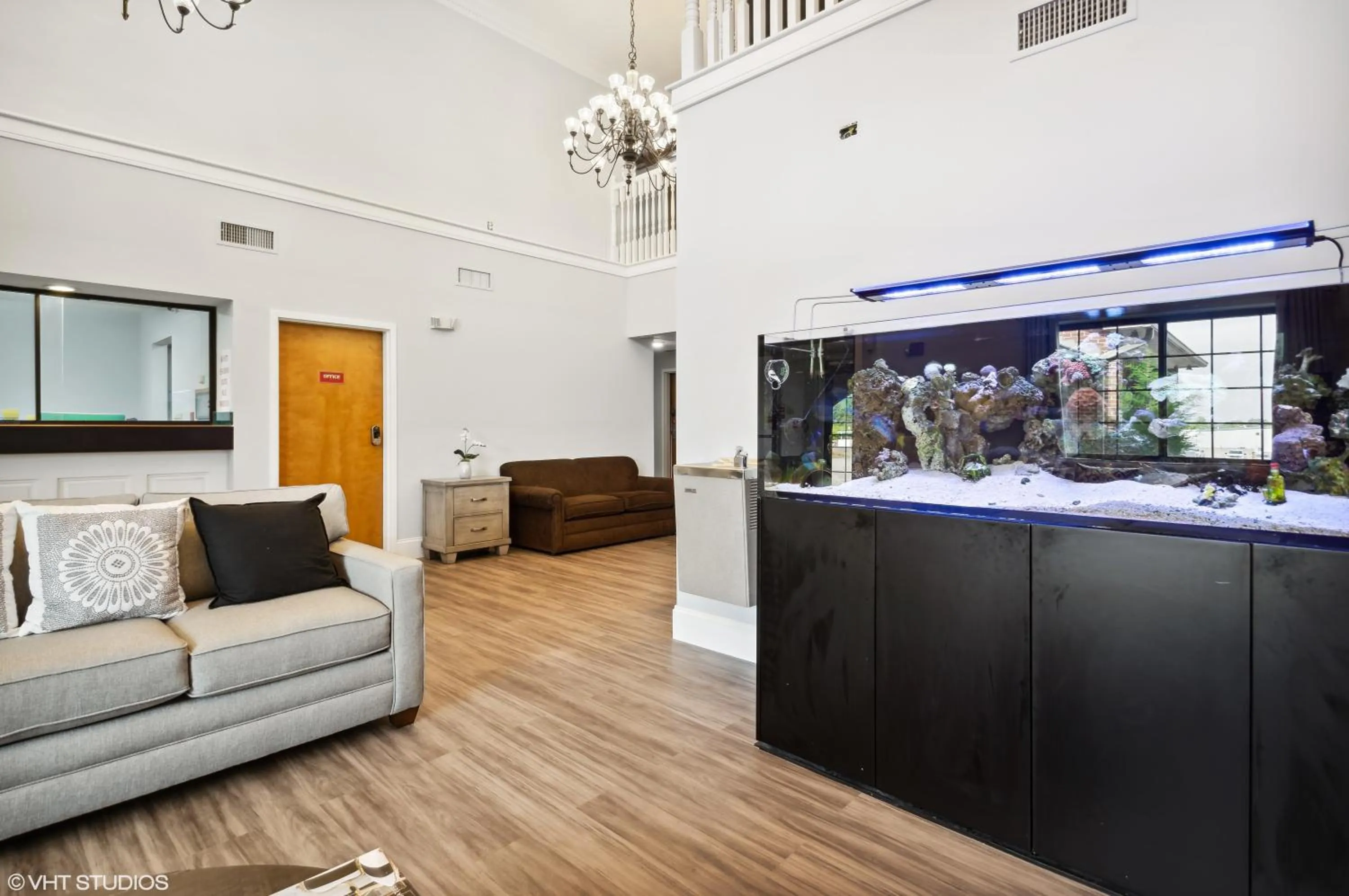 Communal lounge/ TV room in My Hometown Inn