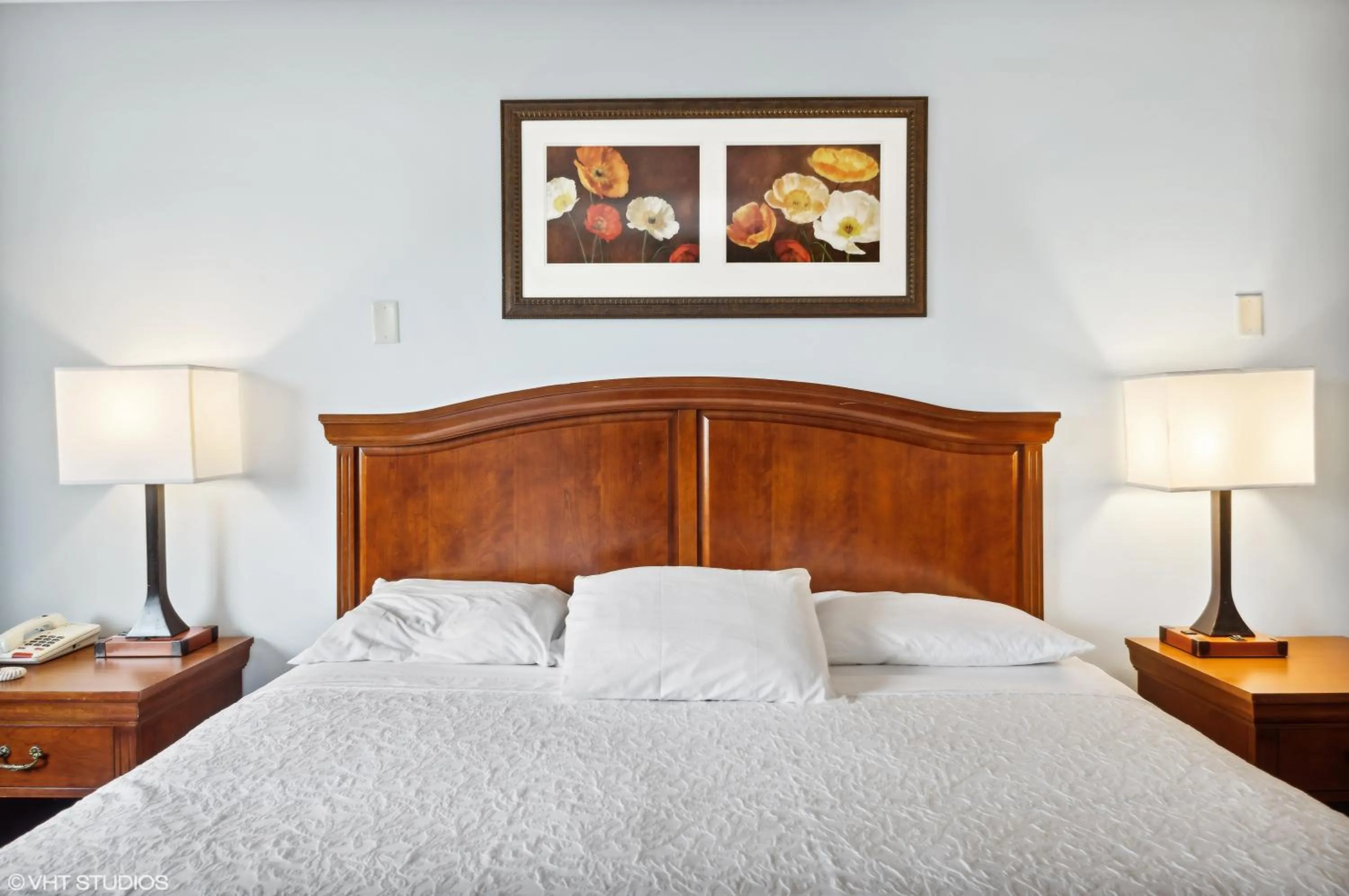 Bedroom, Bed in My Hometown Inn