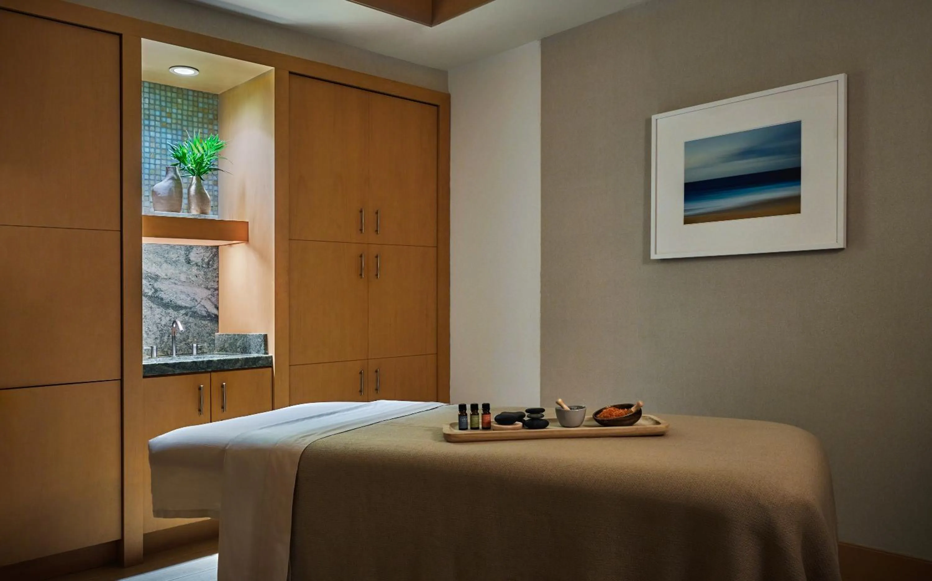 Spa and wellness centre/facilities, Bed in Pendry Newport Beach