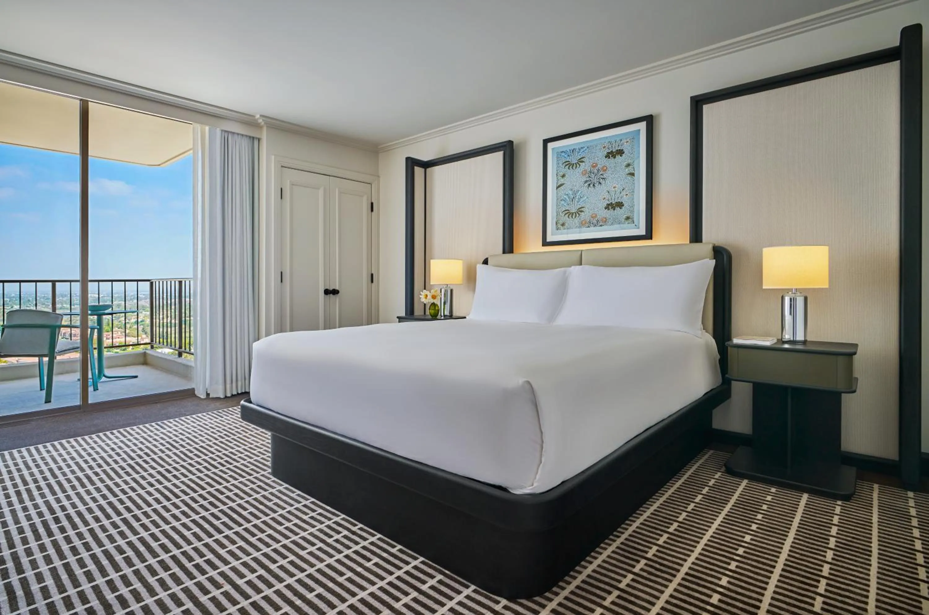 Bed in Pendry Newport Beach
