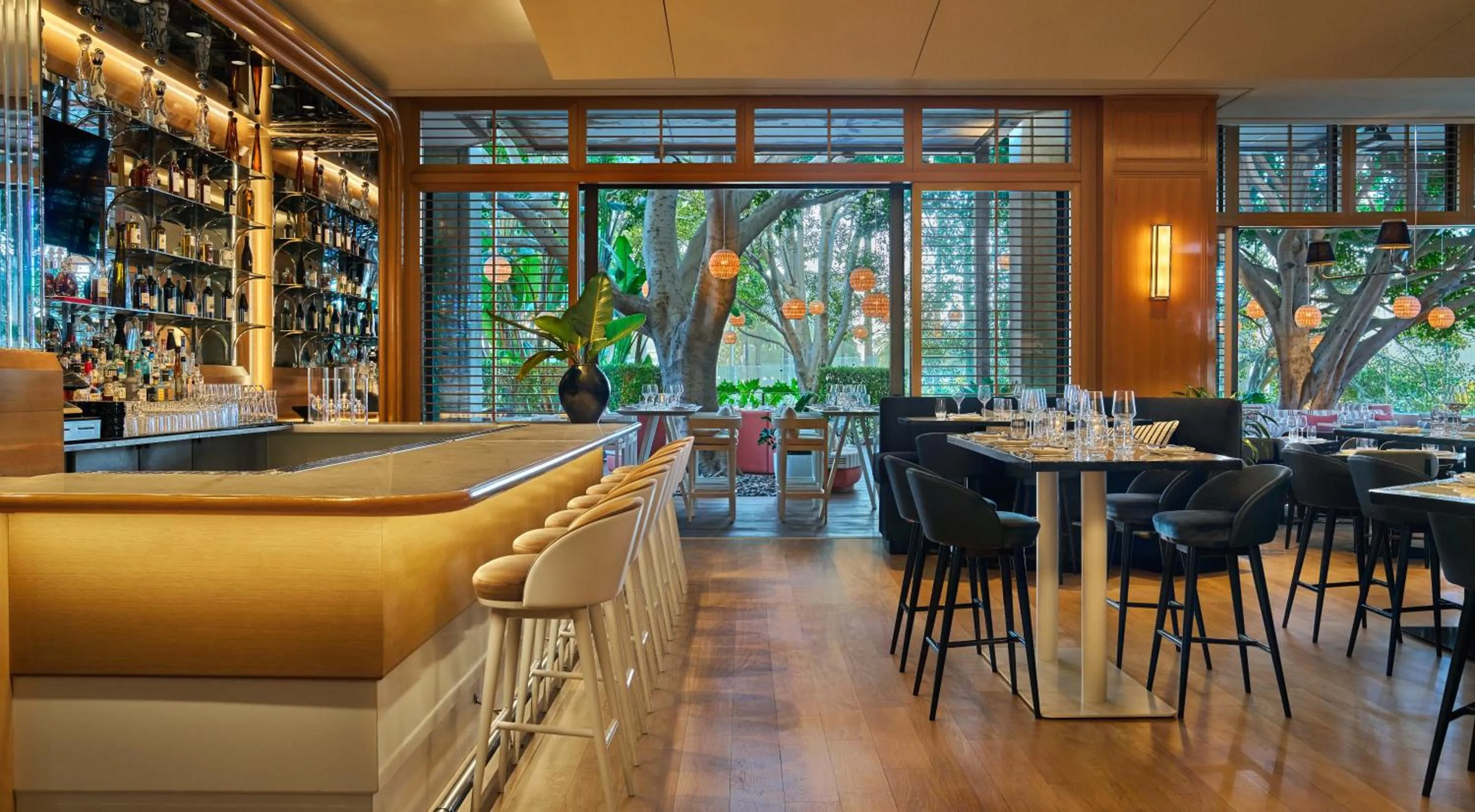 Restaurant/places to eat in Pendry Newport Beach