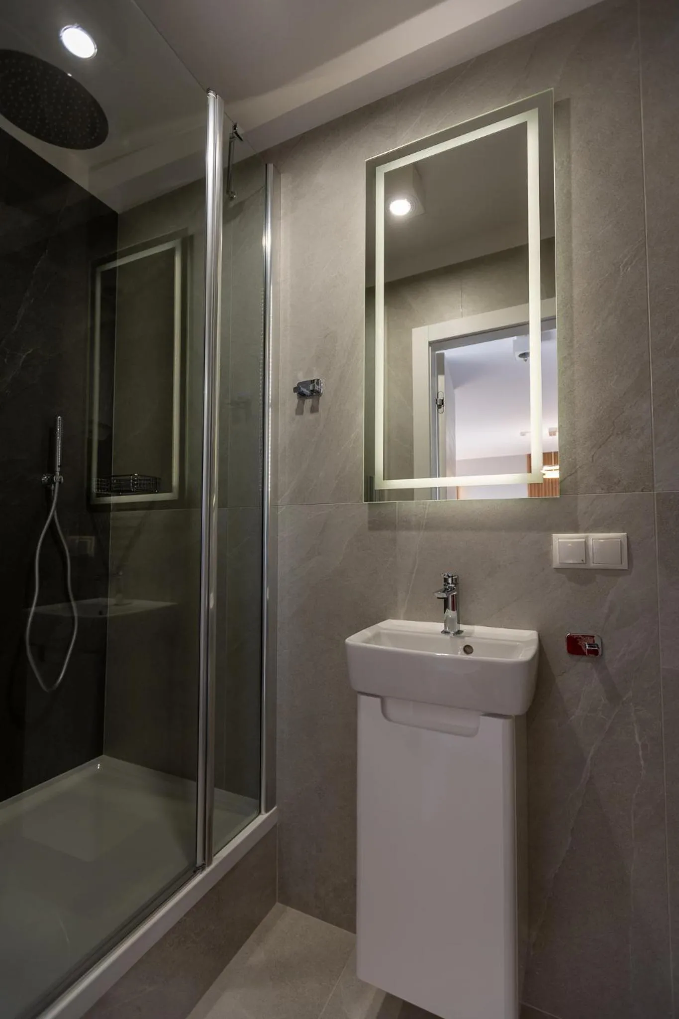 Ostróda City Center Top floor lake view & balcony apartment